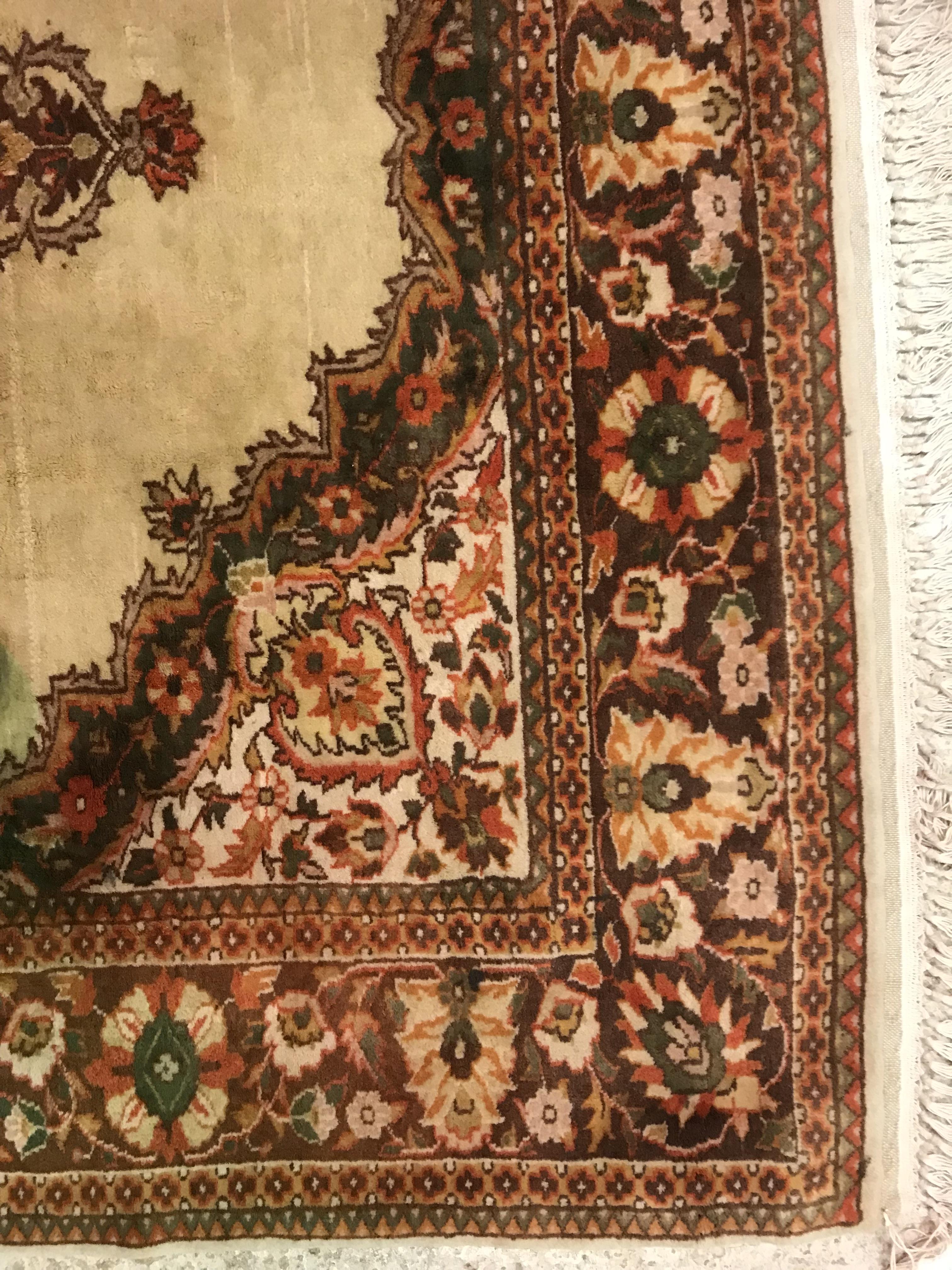 A Persian rug, - Image 11 of 15
