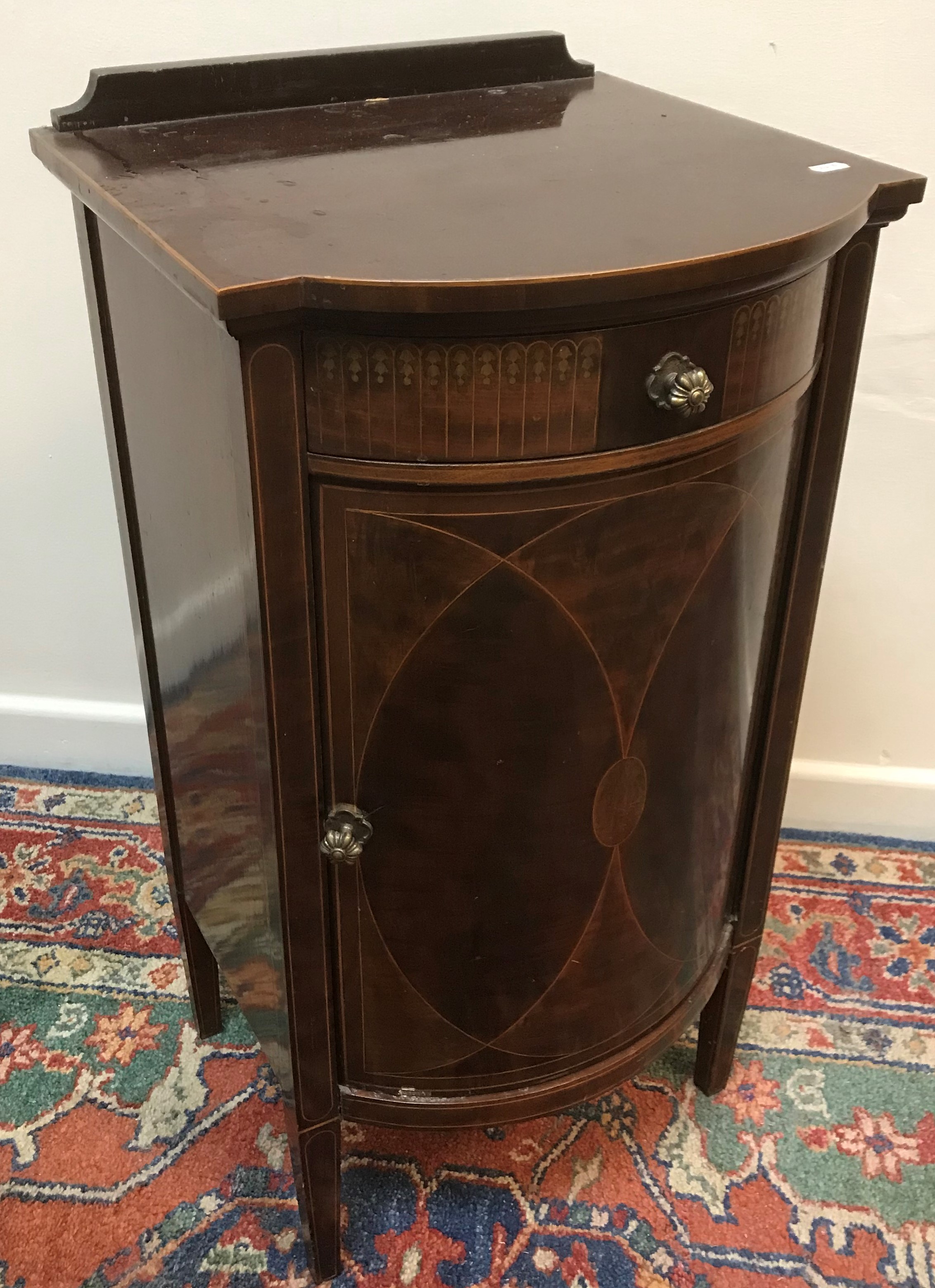 A mahogany and inlaid bow fronted pot cupboard with single drawer above cupboard door on square - Image 4 of 4