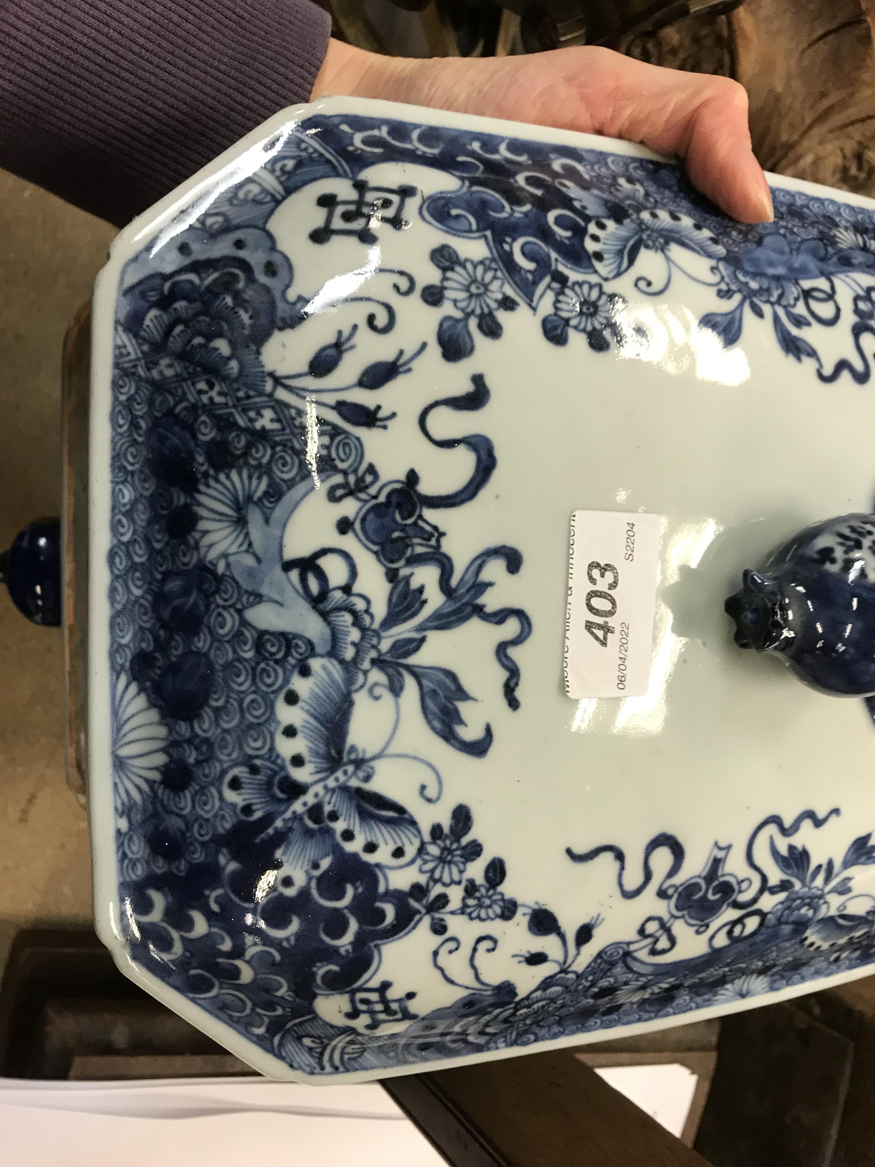 An 18th Century Chinese blue and white tureen and cover with pomegranate finial within a border of - Image 5 of 34