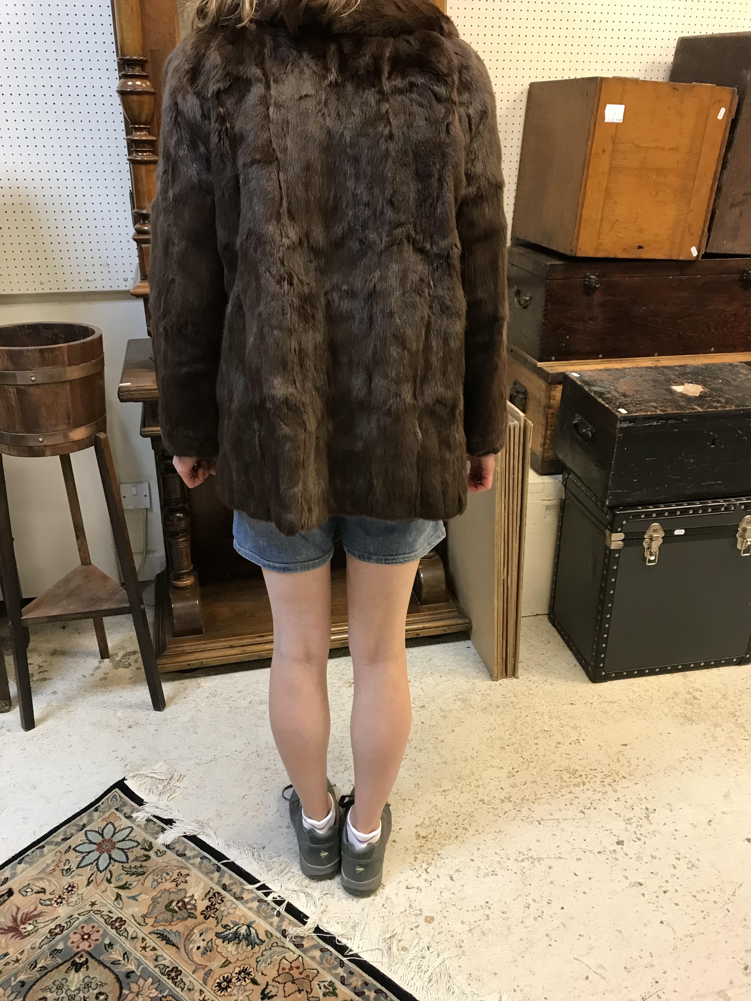 A brown mink jacket with satin lining, - Image 5 of 6