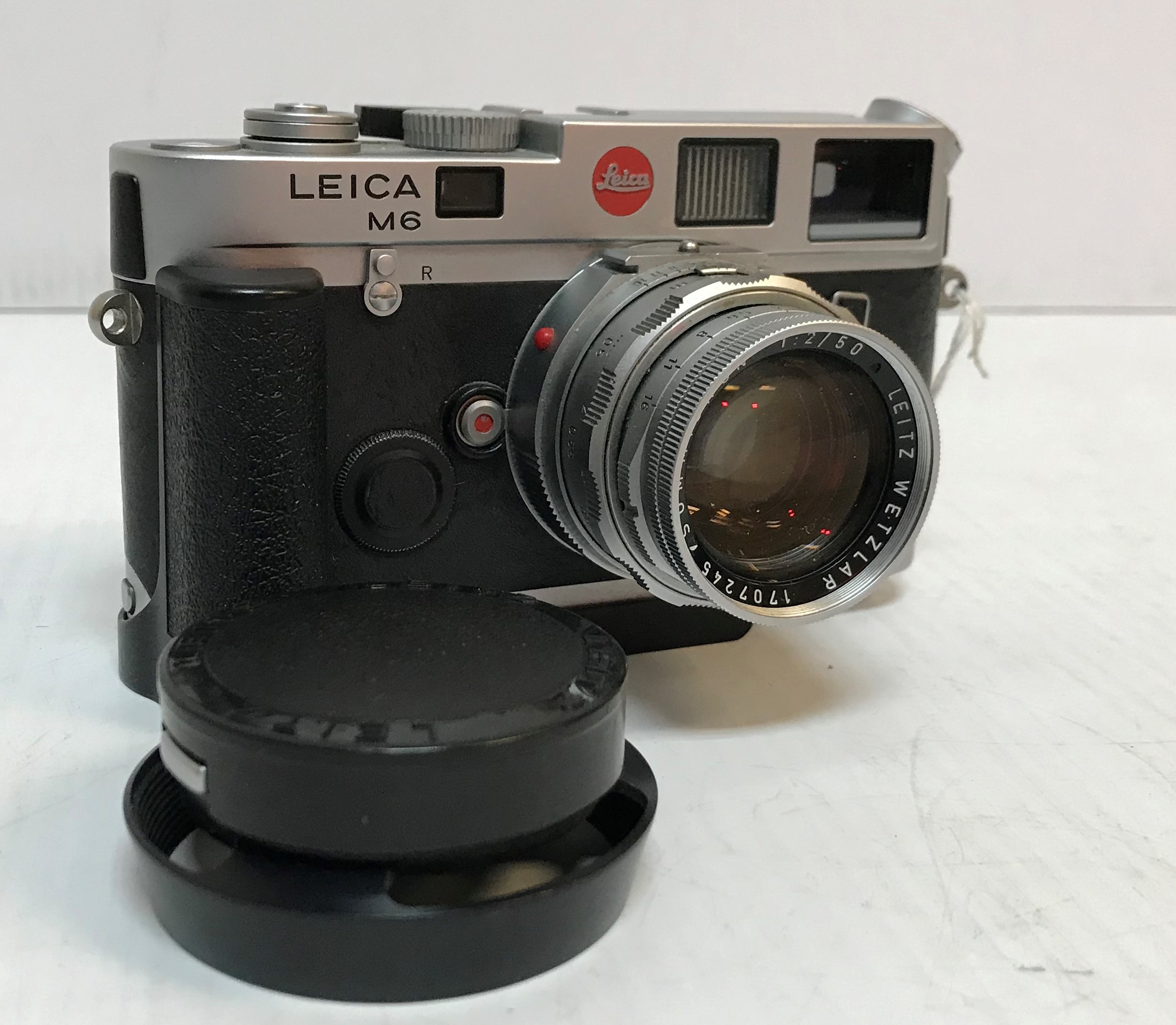 A Leica M6TTL camera by Leica Camera GmbH Germany with Summicron 1:2/50 lens (No.