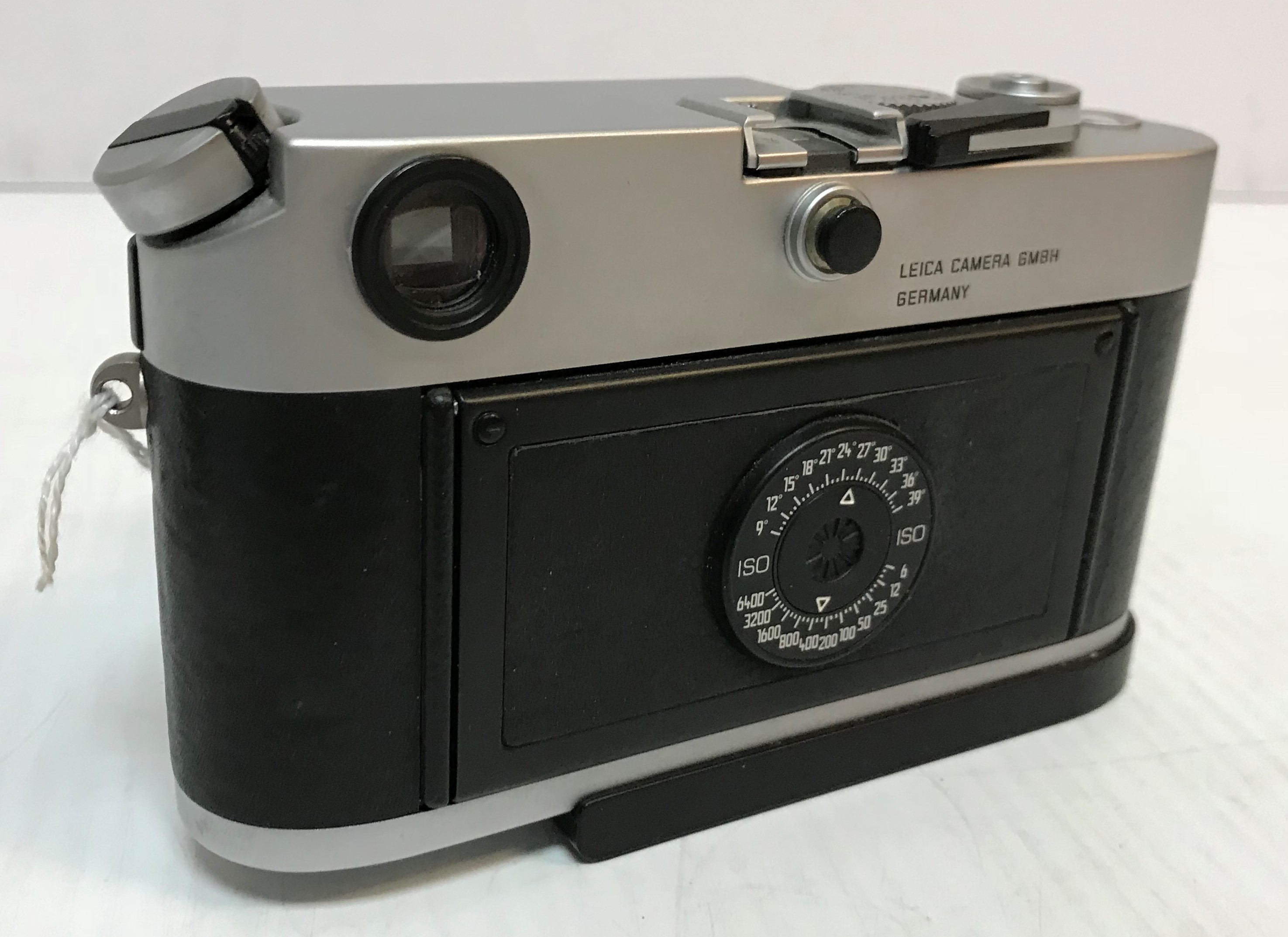 A Leica M6TTL camera by Leica Camera GmbH Germany with Summicron 1:2/50 lens (No. - Image 3 of 3