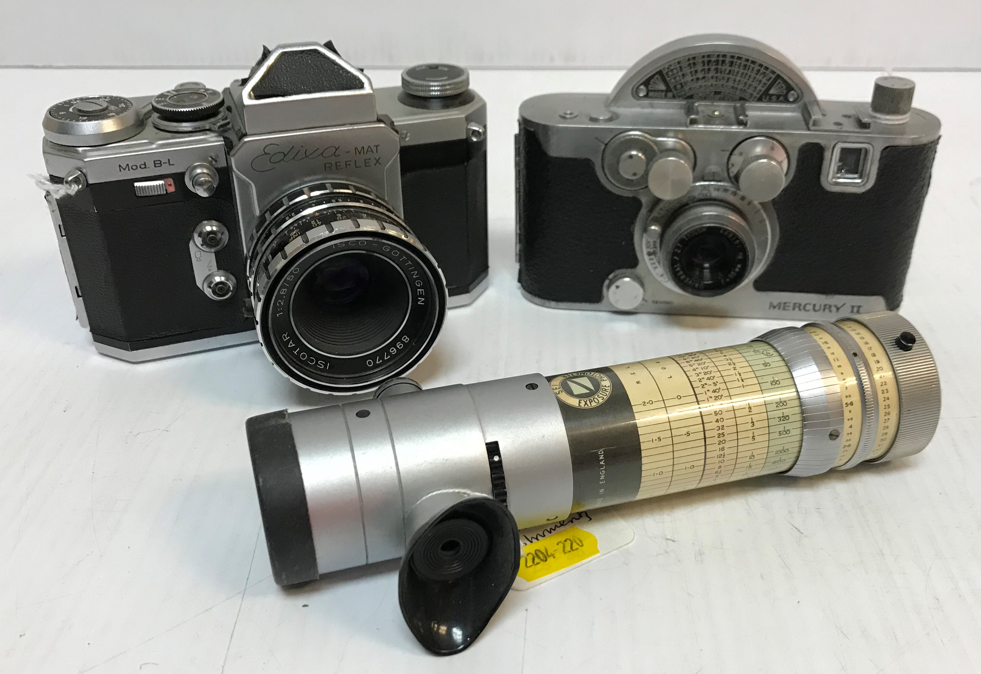 An Edixa-Matt Reflex Mod. B-L camera, with Iscotar 1:2.8/50 lens (No.