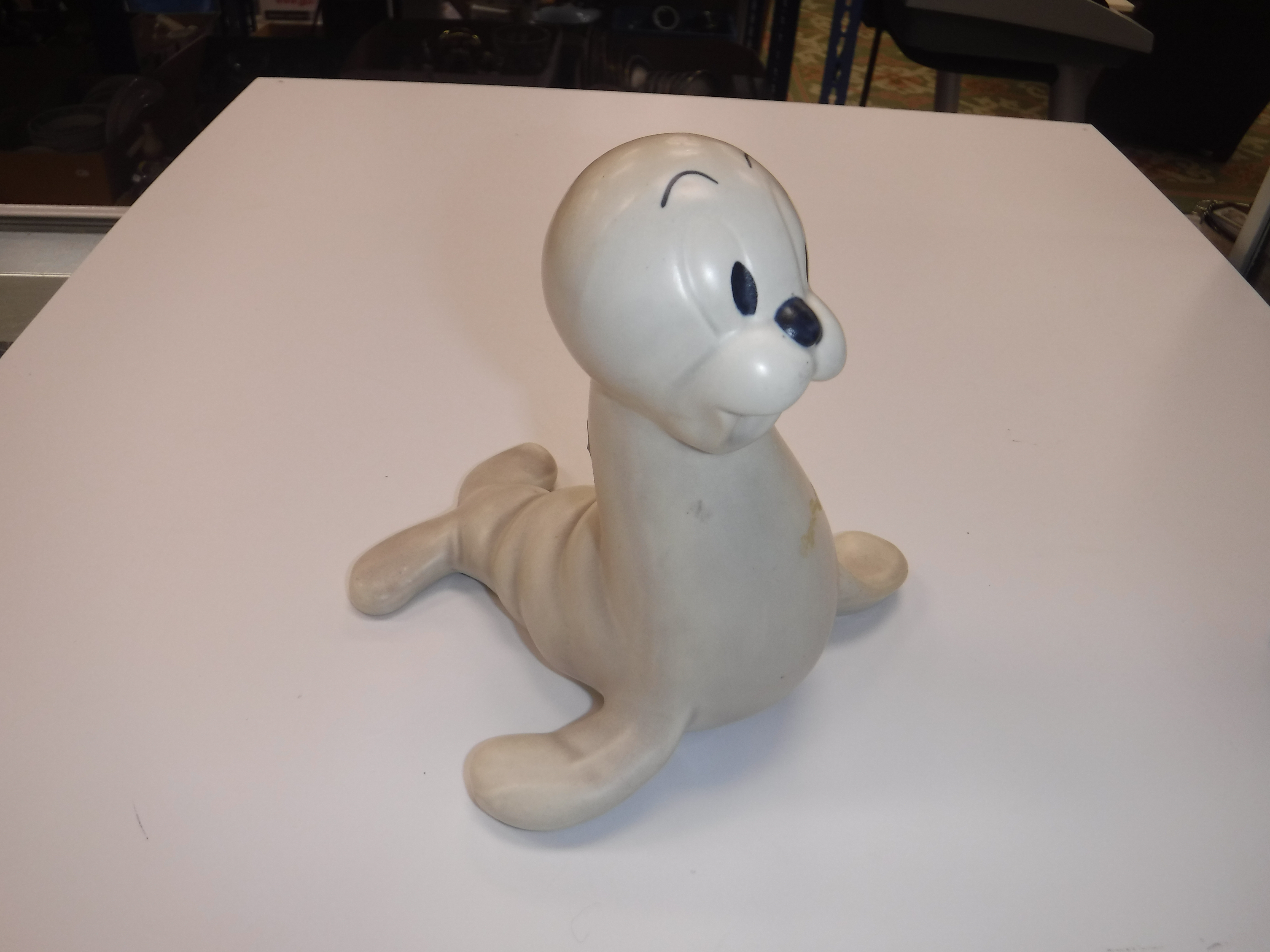 A Wade Heath Walt Disney "Sammy the seal" figure, 16. - Image 5 of 13