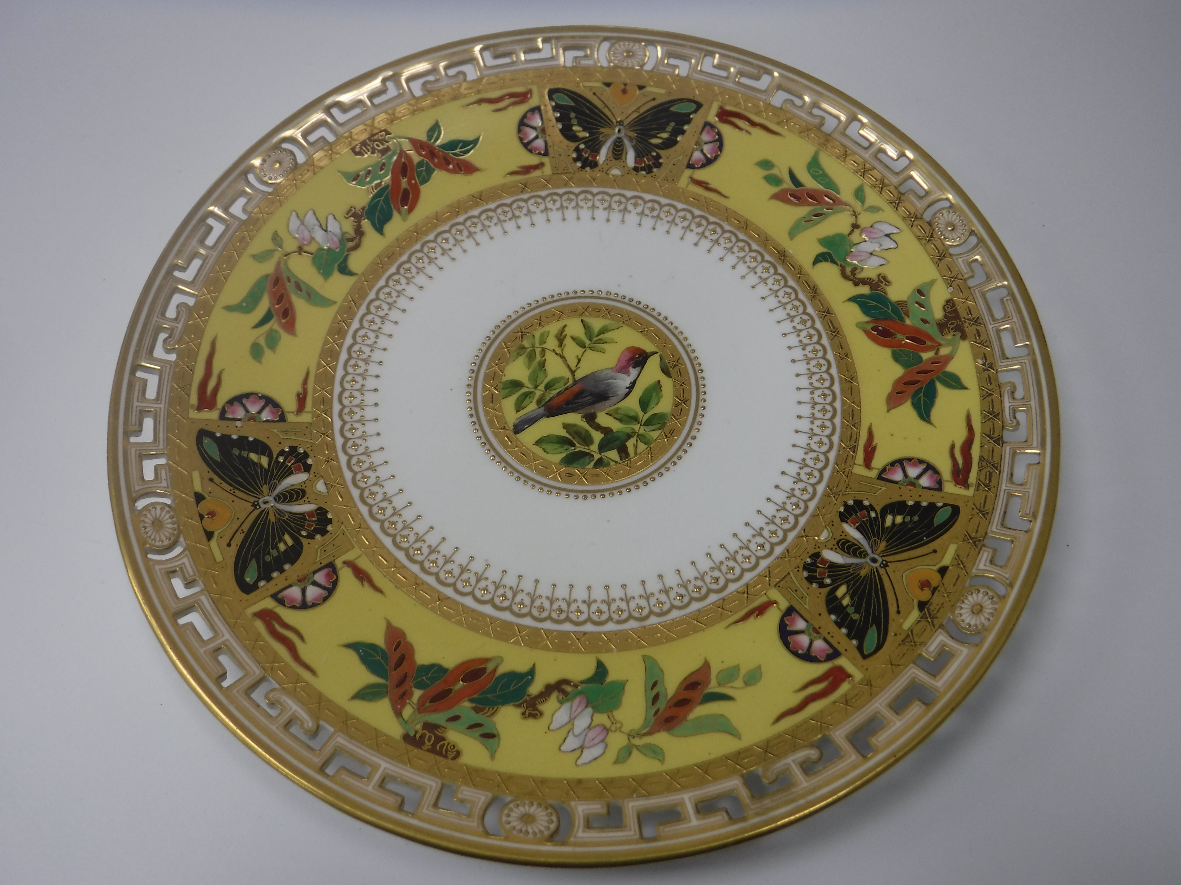 A Mintons part dessert service decorated in enamels on a yellow ground with flowers and butterflies - Image 13 of 29