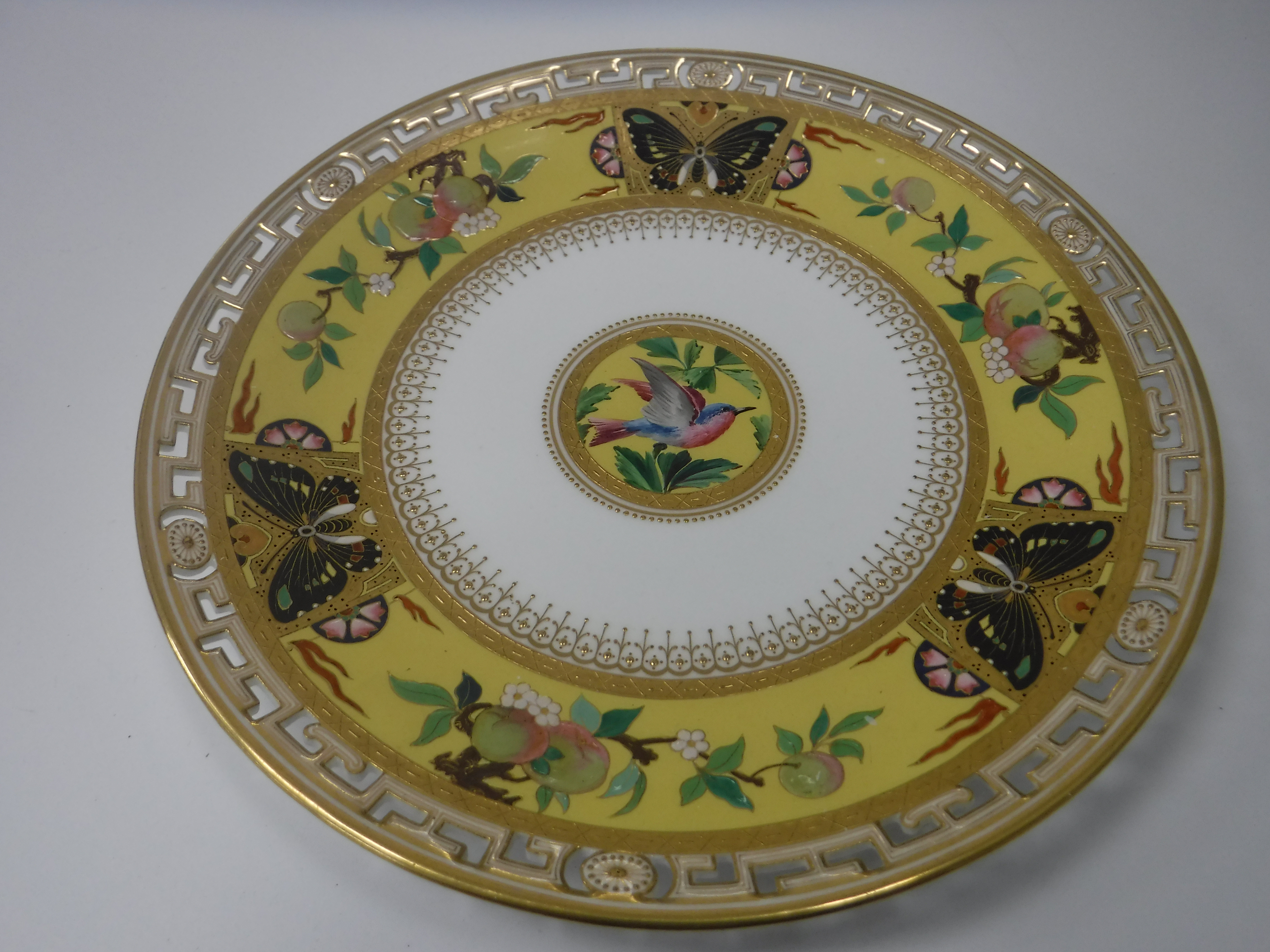 A Mintons part dessert service decorated in enamels on a yellow ground with flowers and butterflies - Image 15 of 29
