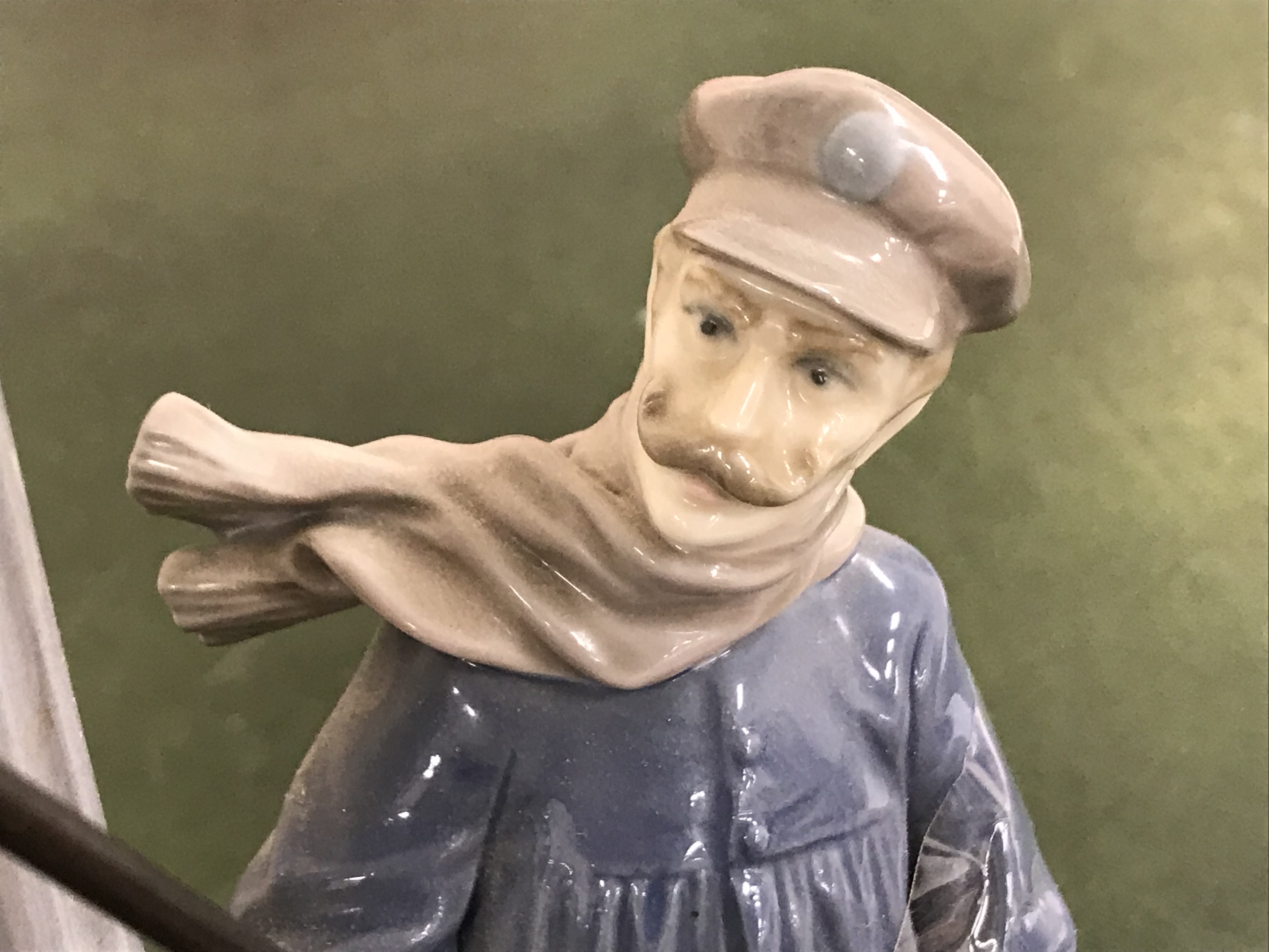 A Lladro figure of The Lamplighter (5205) 47 cm high, - Image 27 of 38