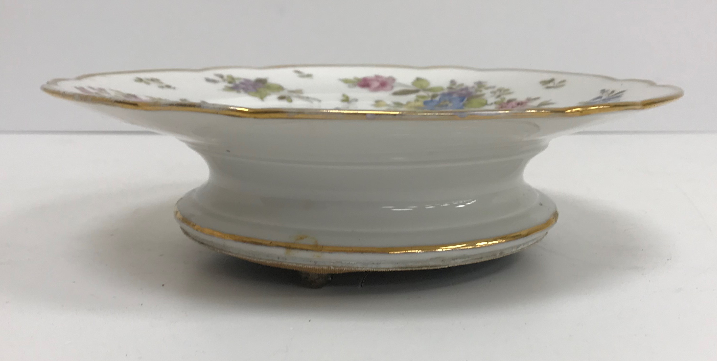 A 19th Century porcelain tazza musical box with floral spray decoration, - Image 2 of 4