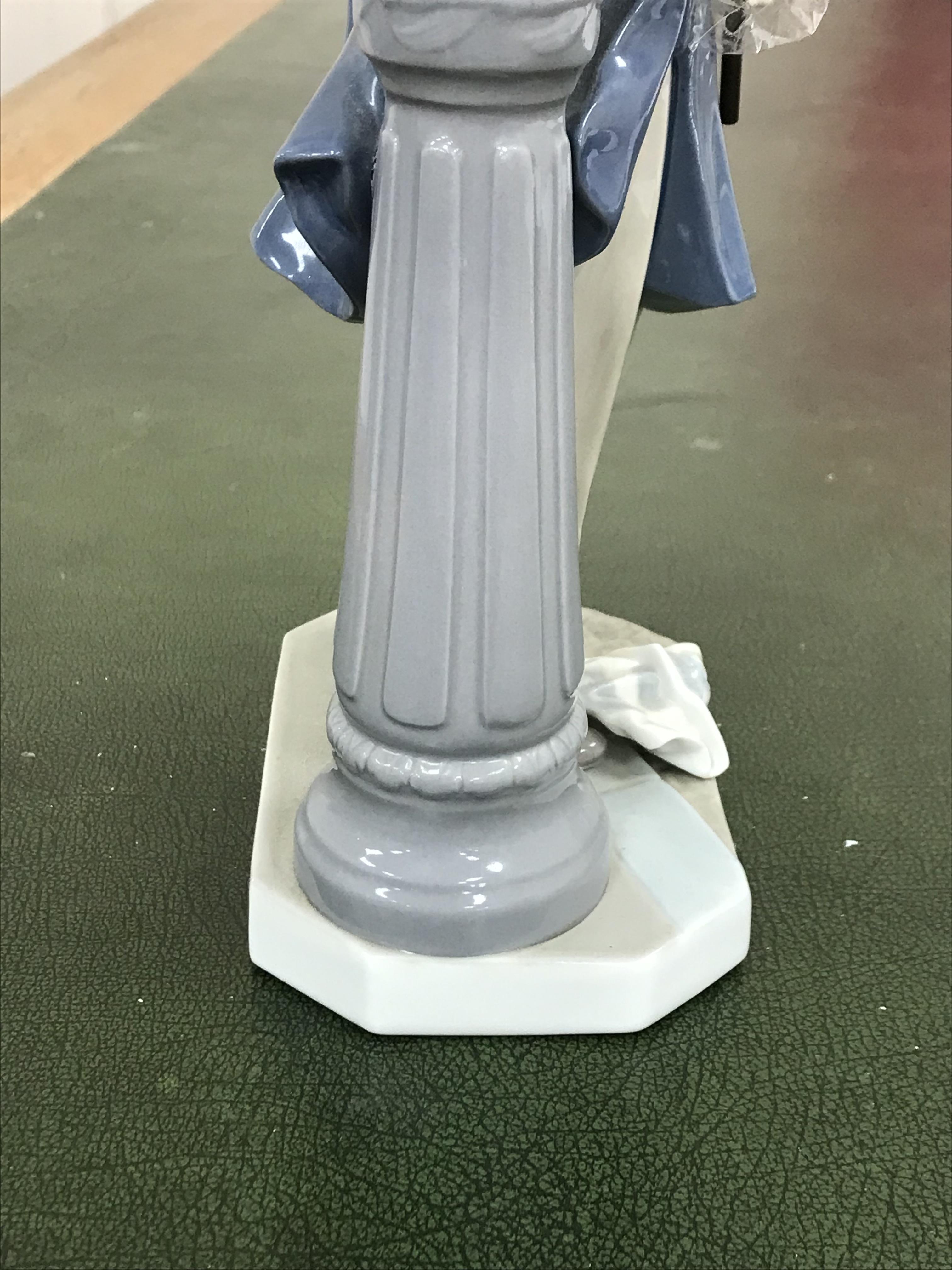 A Lladro figure of The Lamplighter (5205) 47 cm high, - Image 23 of 38