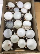 A collection of 18th and 19th Century tea cups and bowls to include Derby, Worcester,