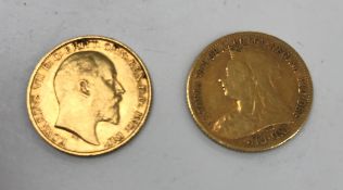 A 1899 Victoria half sovereign and a 1910 Edward VI gold half sovereign (2)