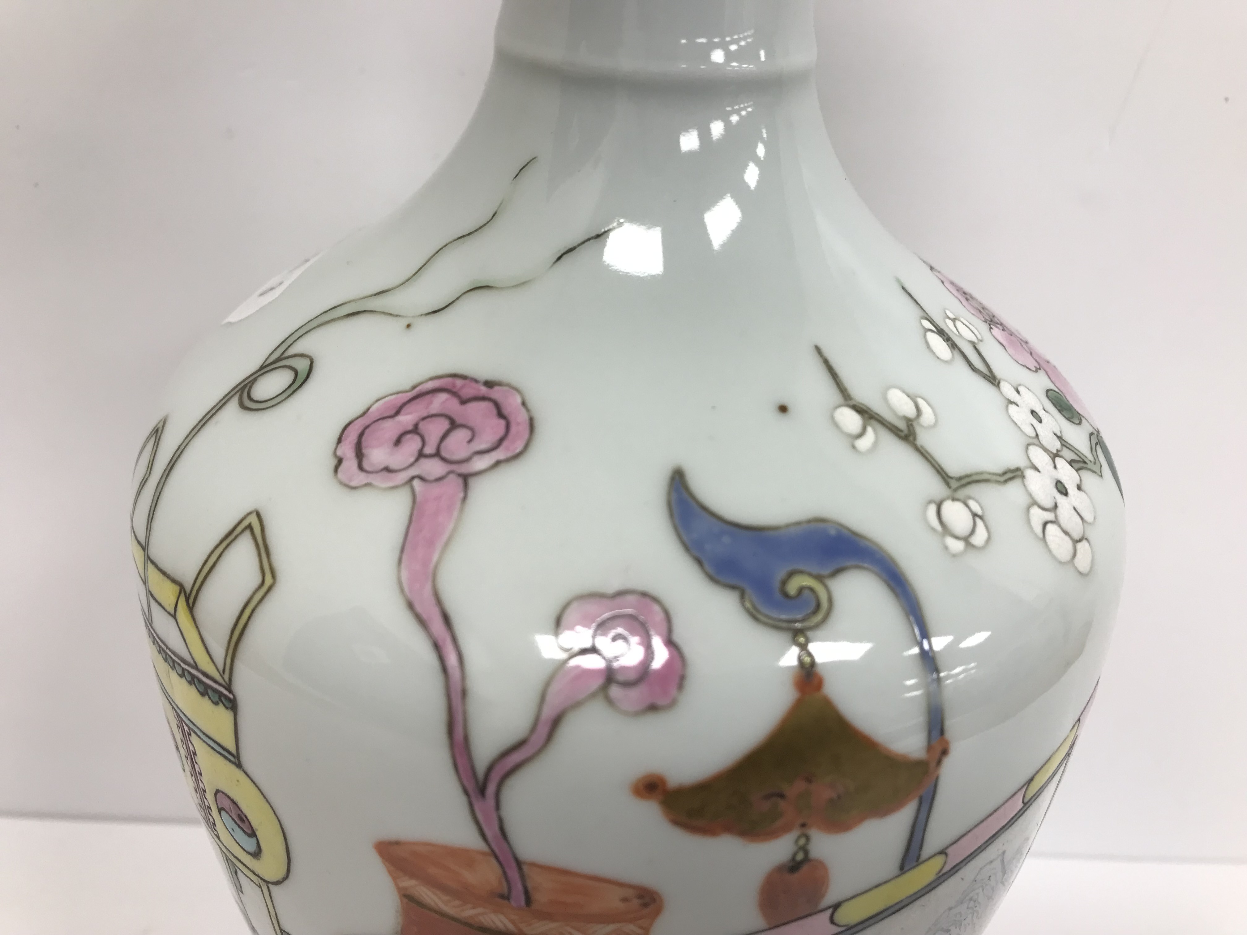 A Chinese baluster shaped vase, the decoration depicting various vases, screens etc, - Image 22 of 31