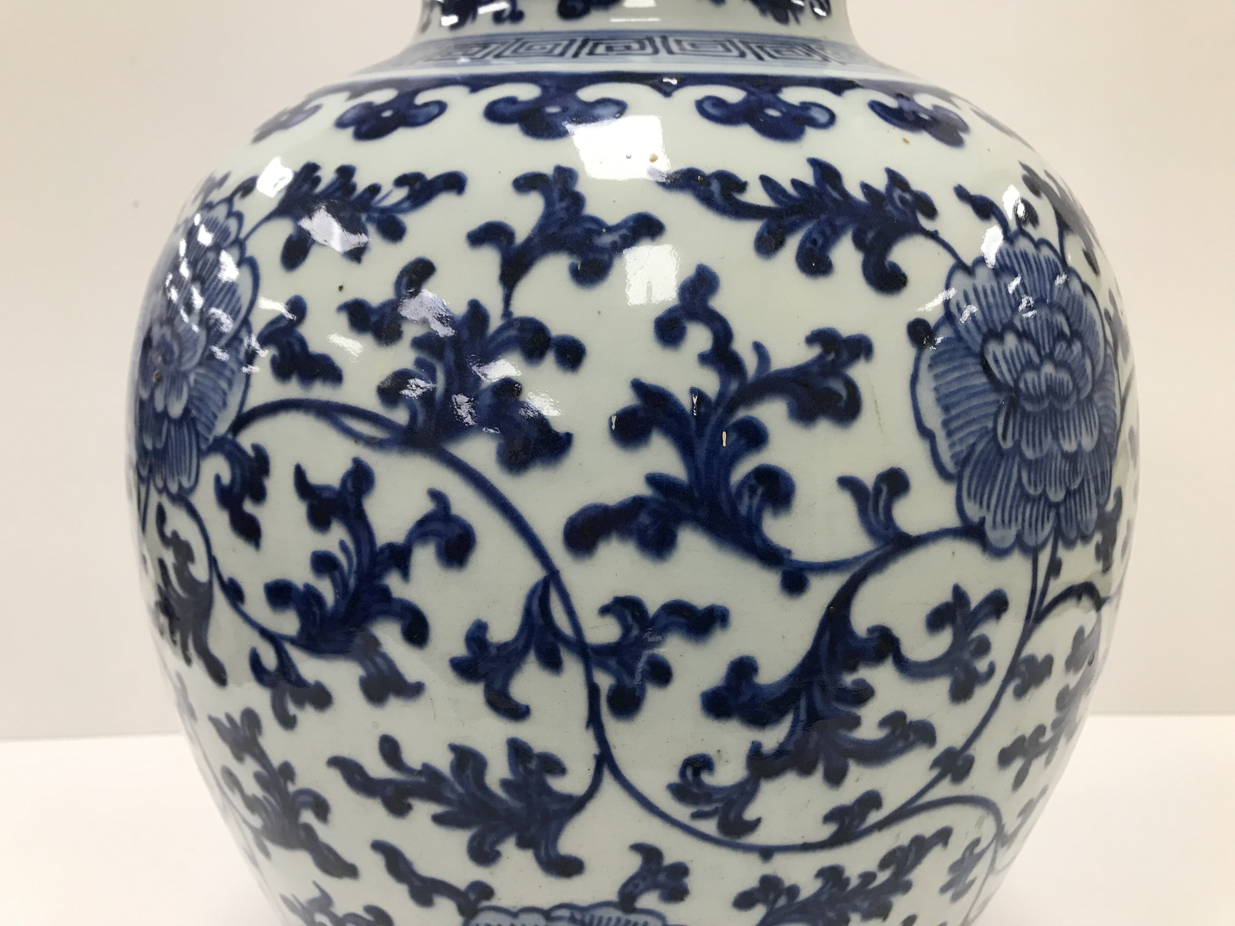 A 19th Century Chinese blue and white vase with all over foliate and floral decoration, 32. - Image 23 of 47