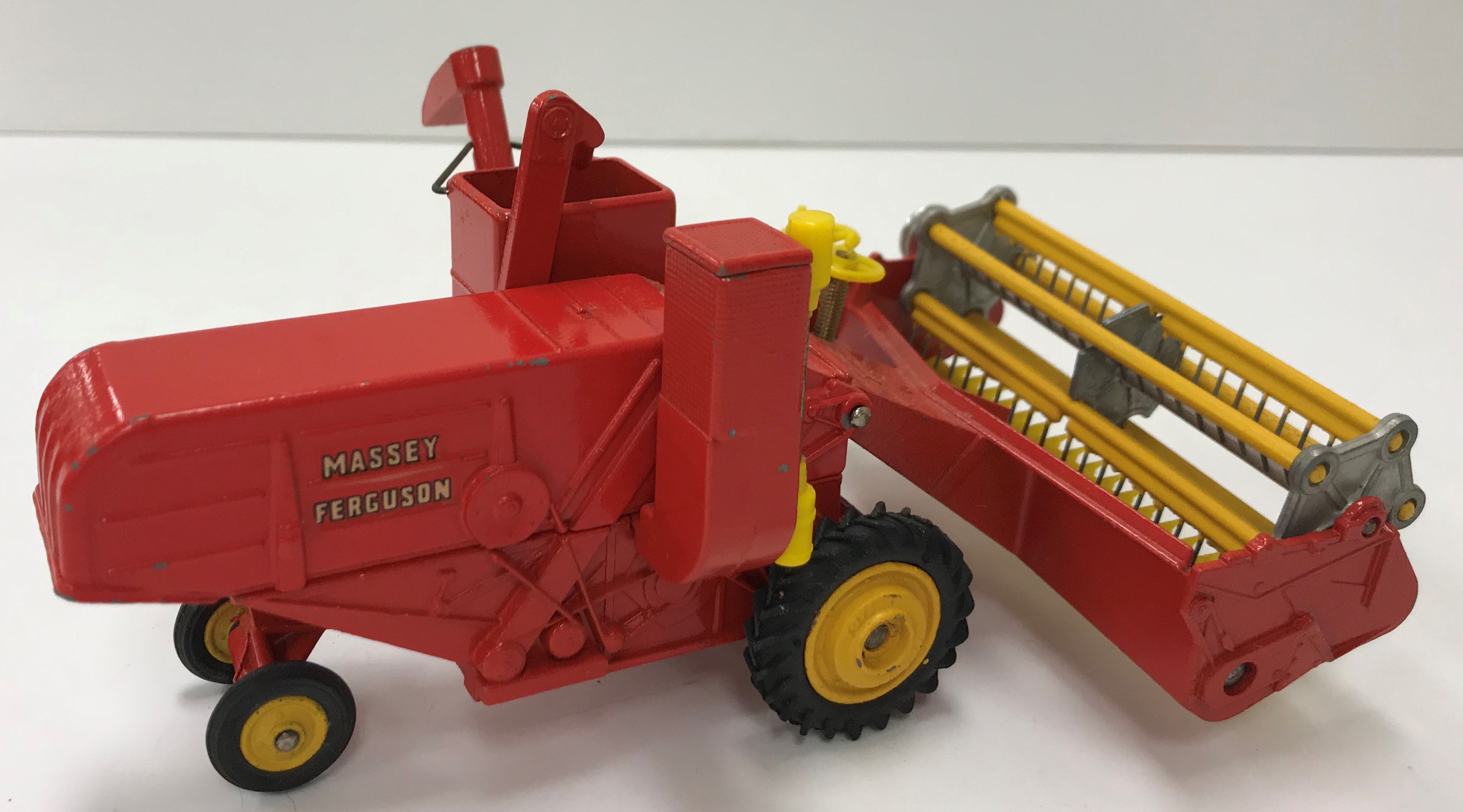 A Corgi Toys Major "Massey-Ferguson 780 Combine Harvester" (1111), - Image 3 of 3