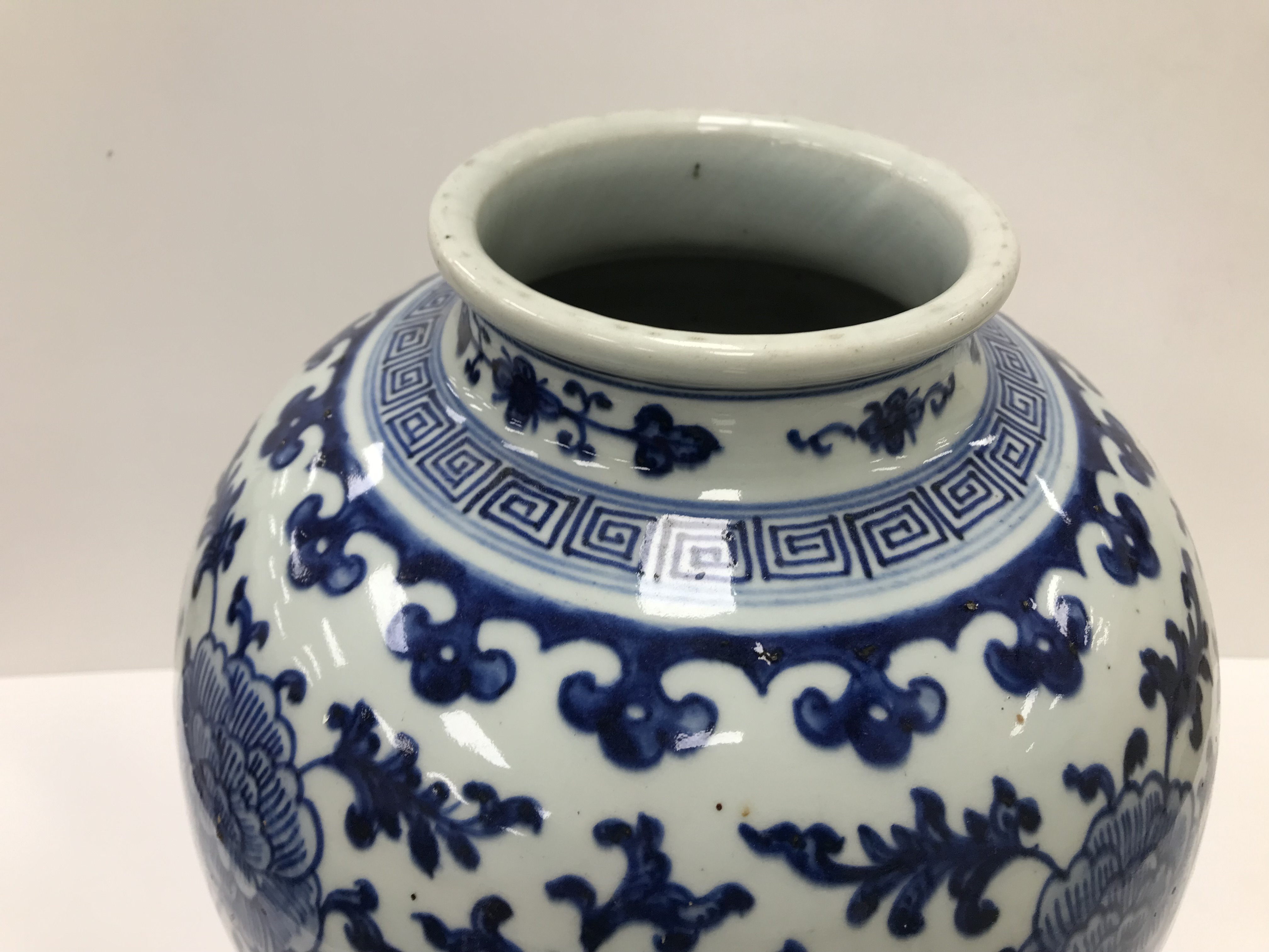 A 19th Century Chinese blue and white vase with all over foliate and floral decoration, 32. - Image 22 of 47