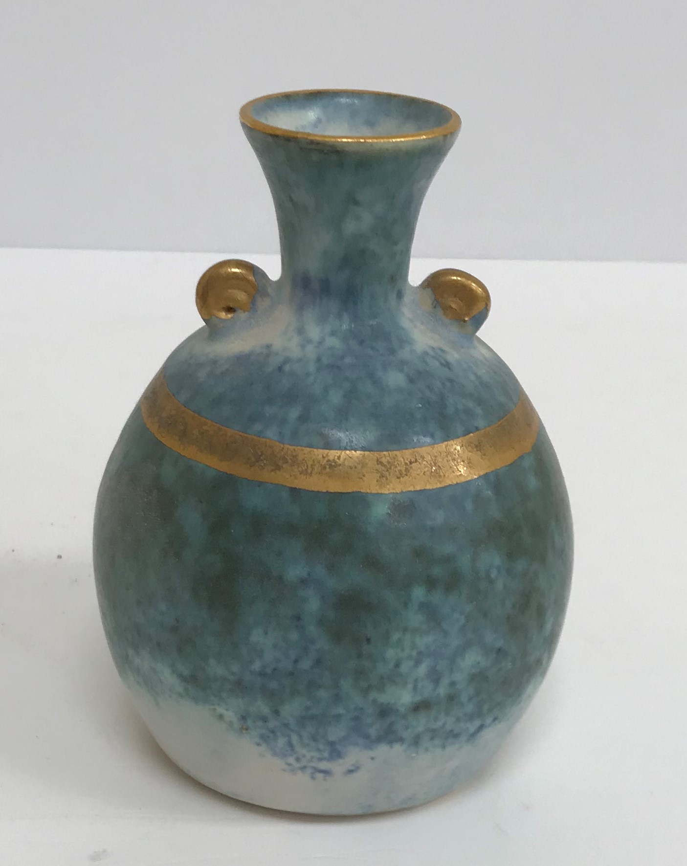 A collection of four mottled blue and gilt decorated pottery items including bowl, - Image 5 of 8