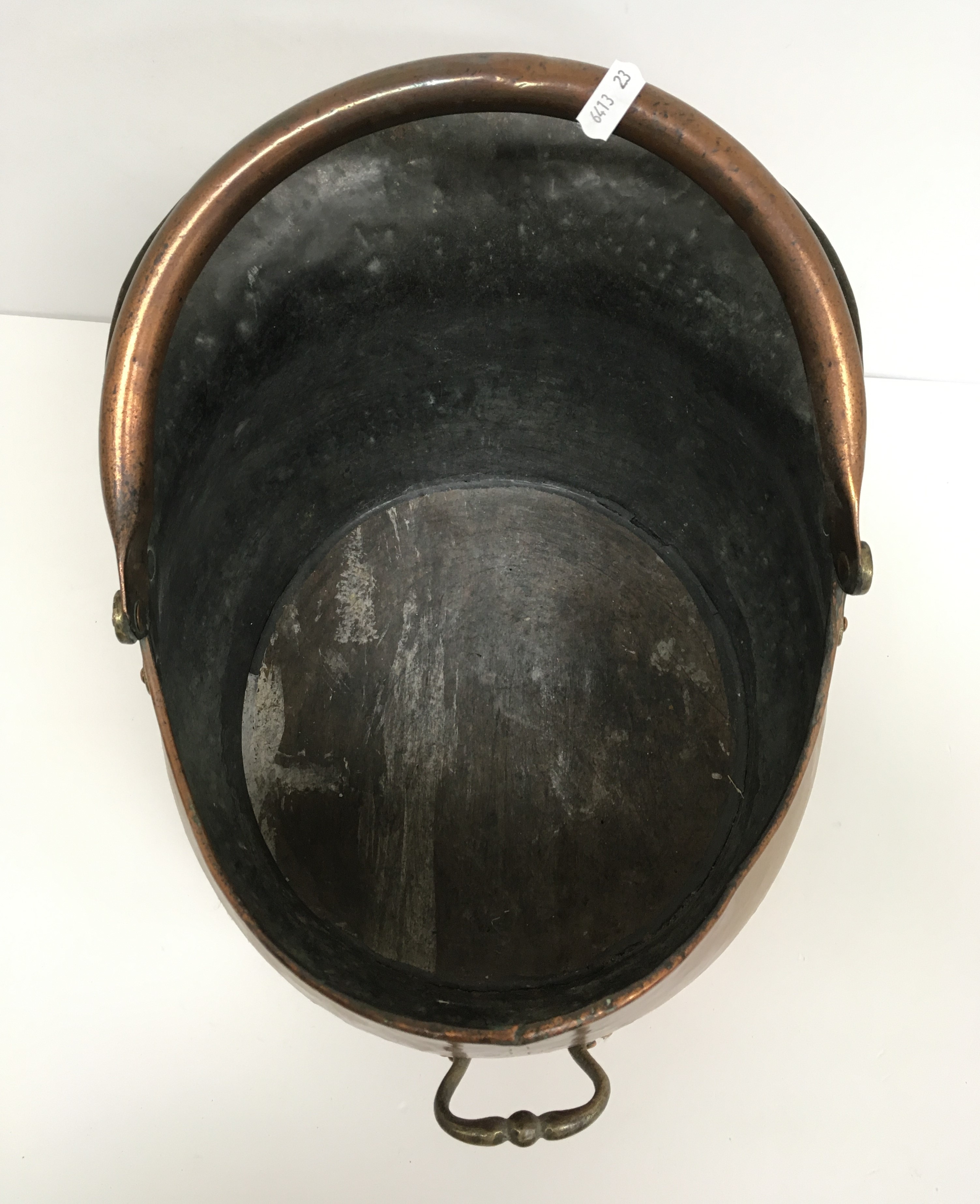 A copper coal helmet together with a 19th Century copper warming pan with ebonised handle - Image 6 of 6