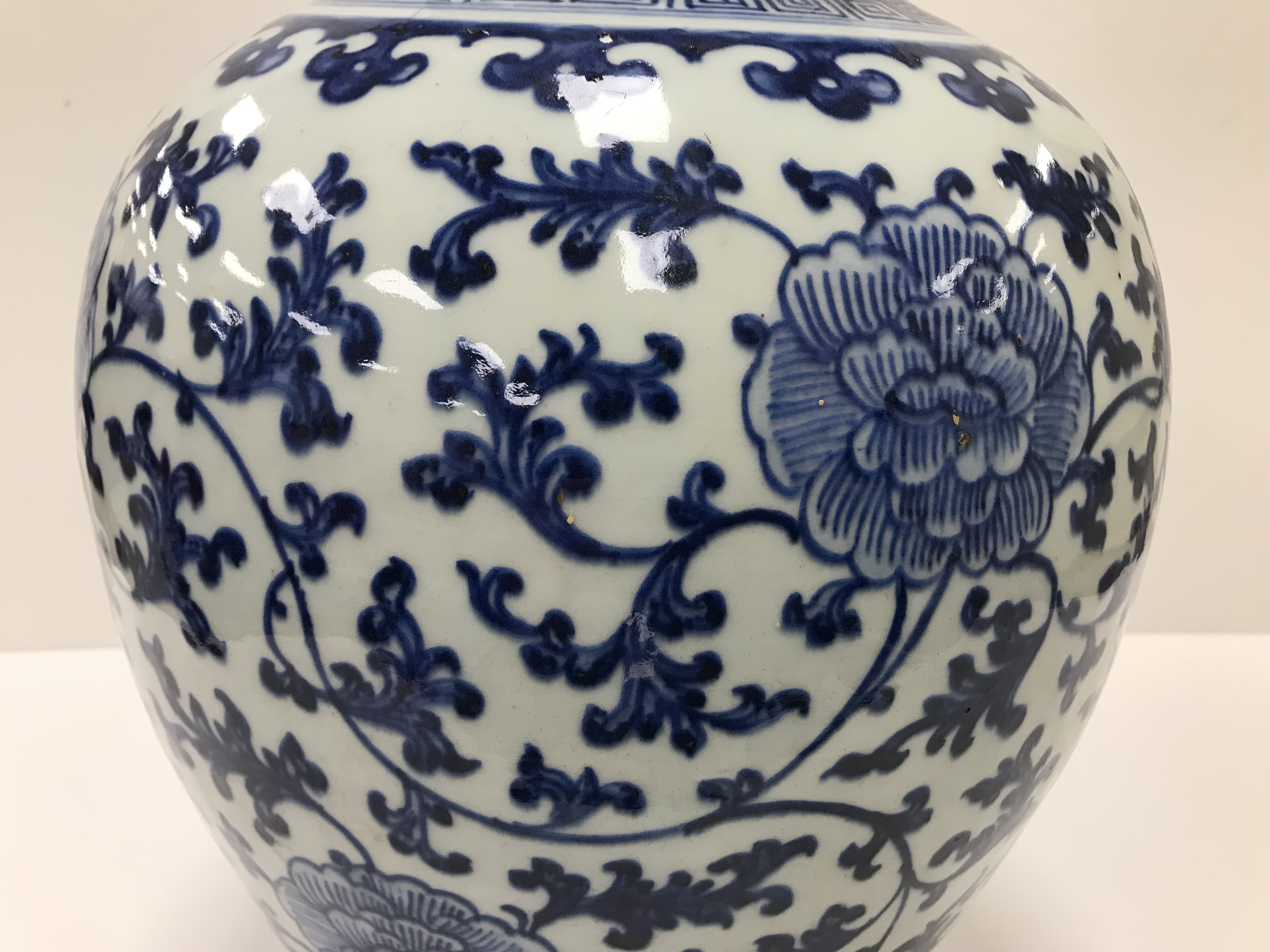 A 19th Century Chinese blue and white vase with all over foliate and floral decoration, 32. - Image 18 of 47