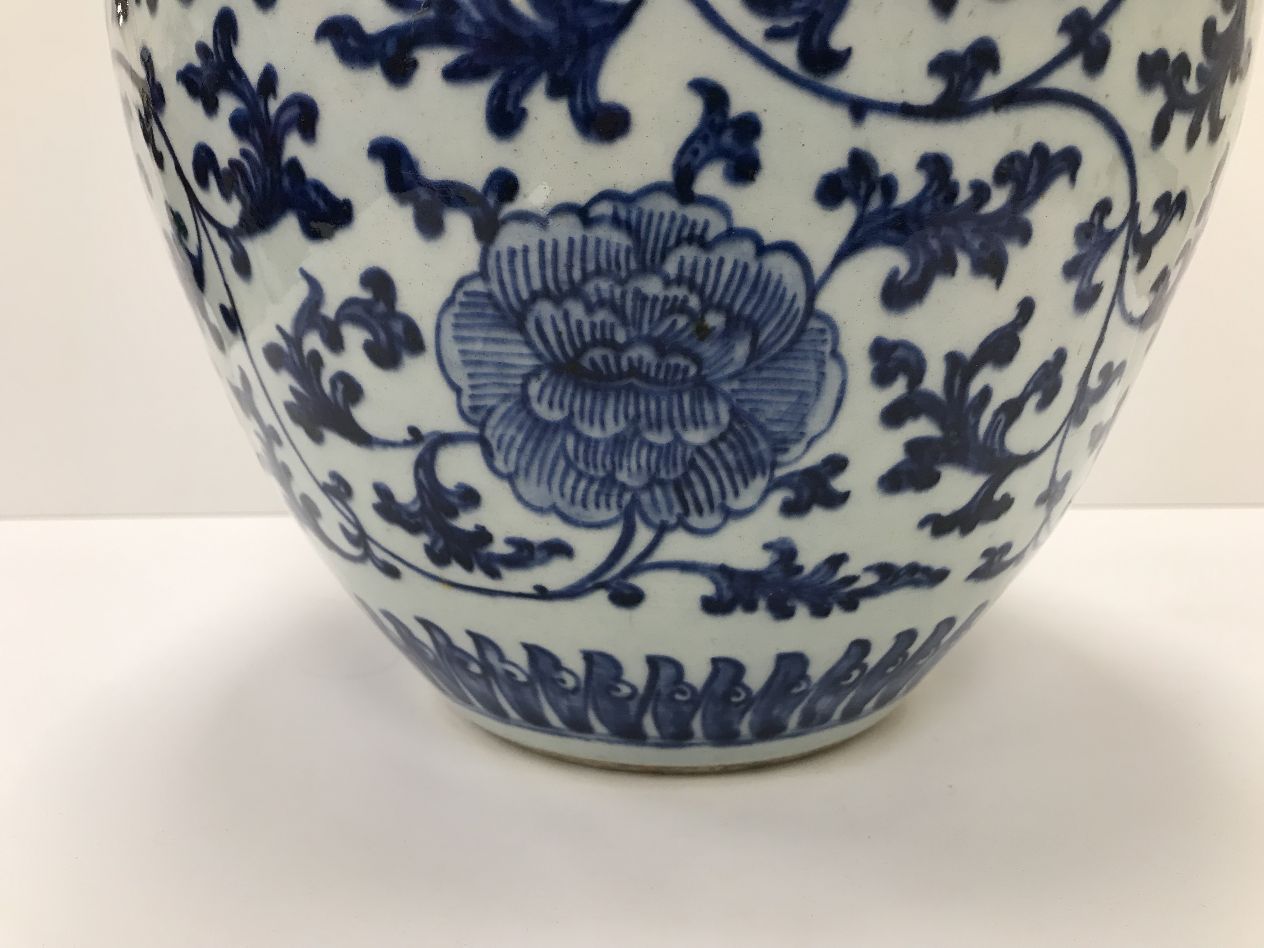 A 19th Century Chinese blue and white vase with all over foliate and floral decoration, 32. - Image 24 of 47