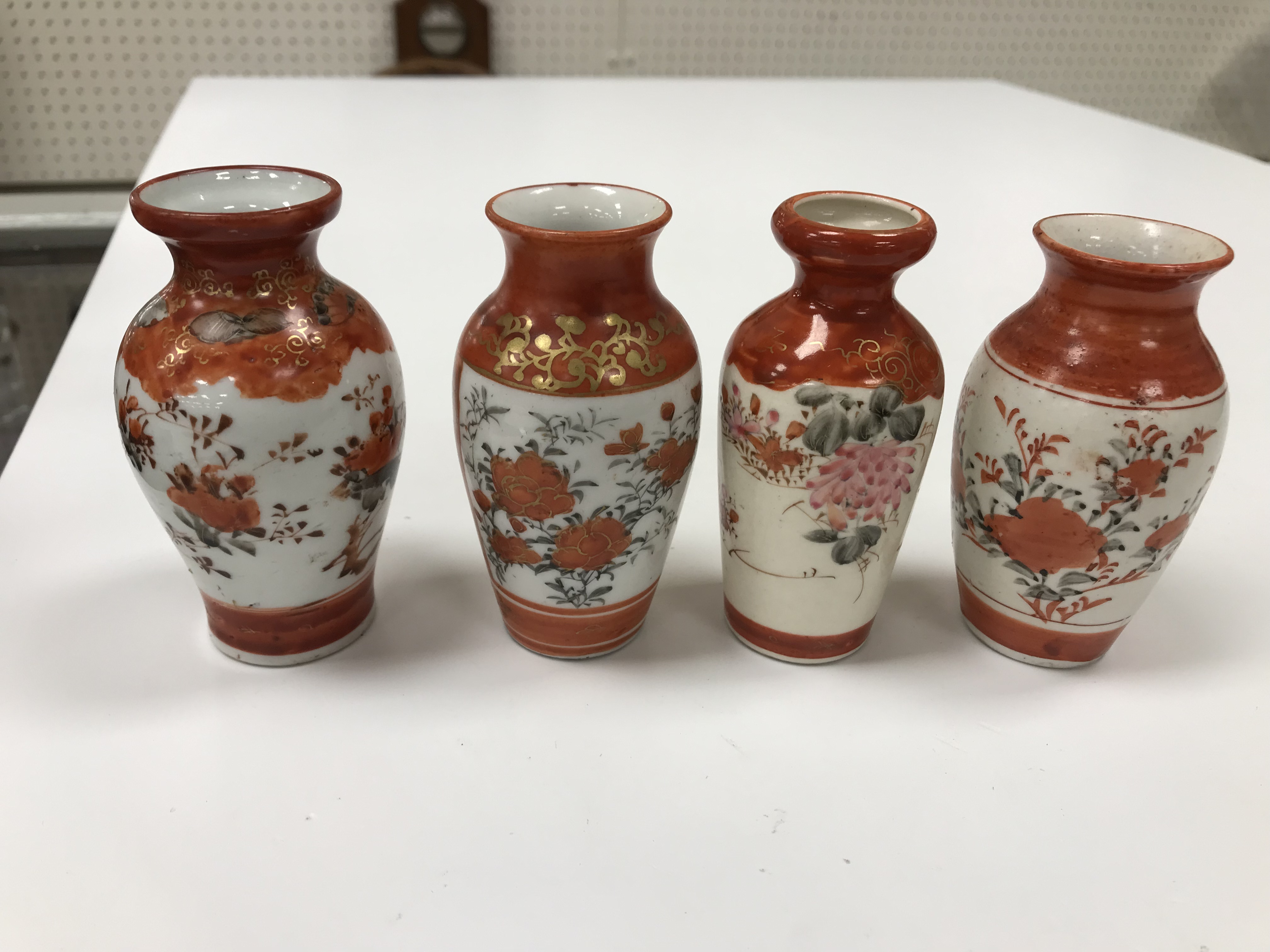 A collection of Japanese Meiji period Kutani ware vases including a moon flask shaped vase with - Image 96 of 152