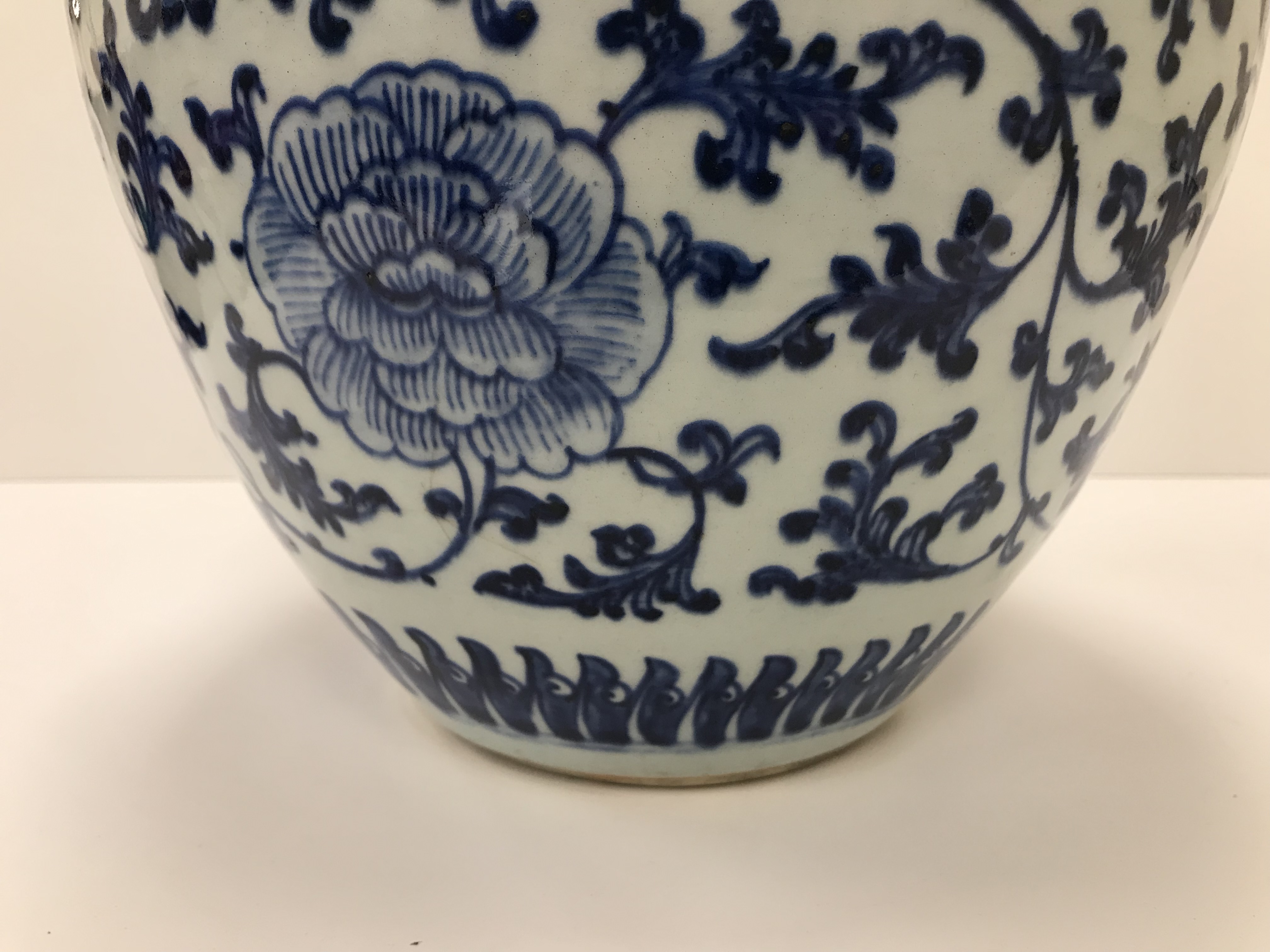 A 19th Century Chinese blue and white vase with all over foliate and floral decoration, 32. - Image 8 of 47