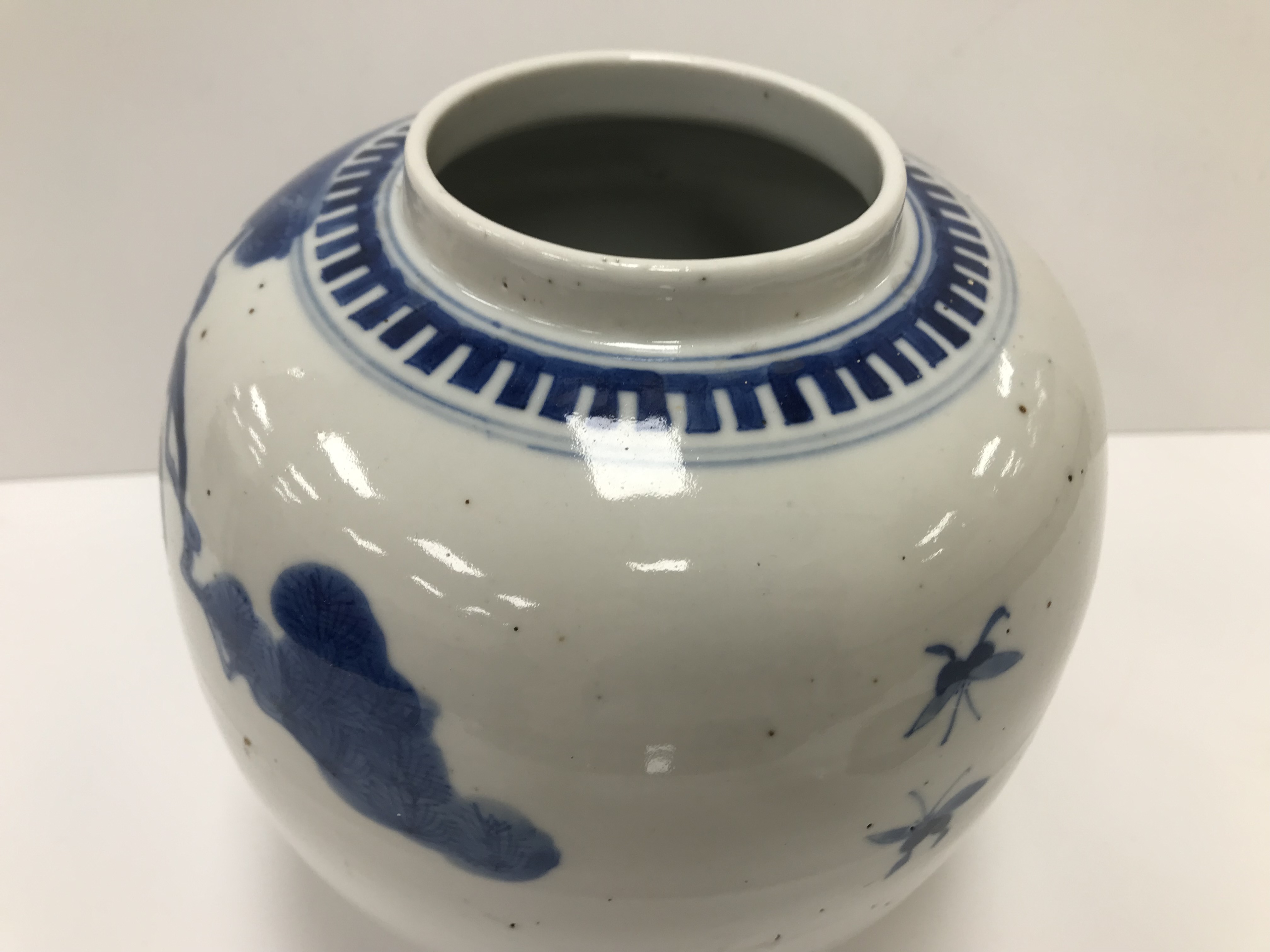 A 19th Century Chinese blue and white ginger jar and cover decorated with figures playing music and - Image 17 of 31