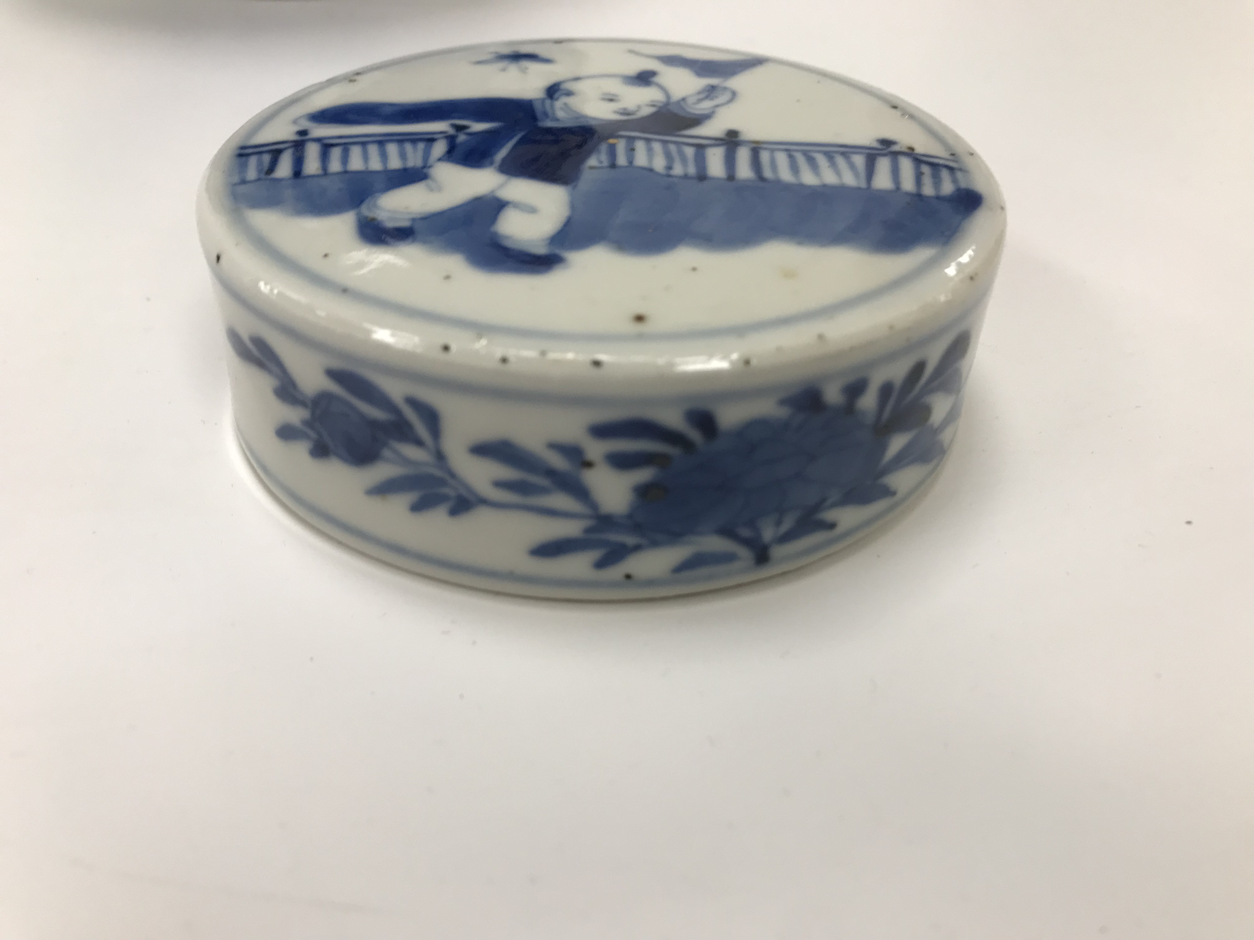 A 19th Century Chinese blue and white ginger jar and cover decorated with figures playing music and - Image 5 of 31