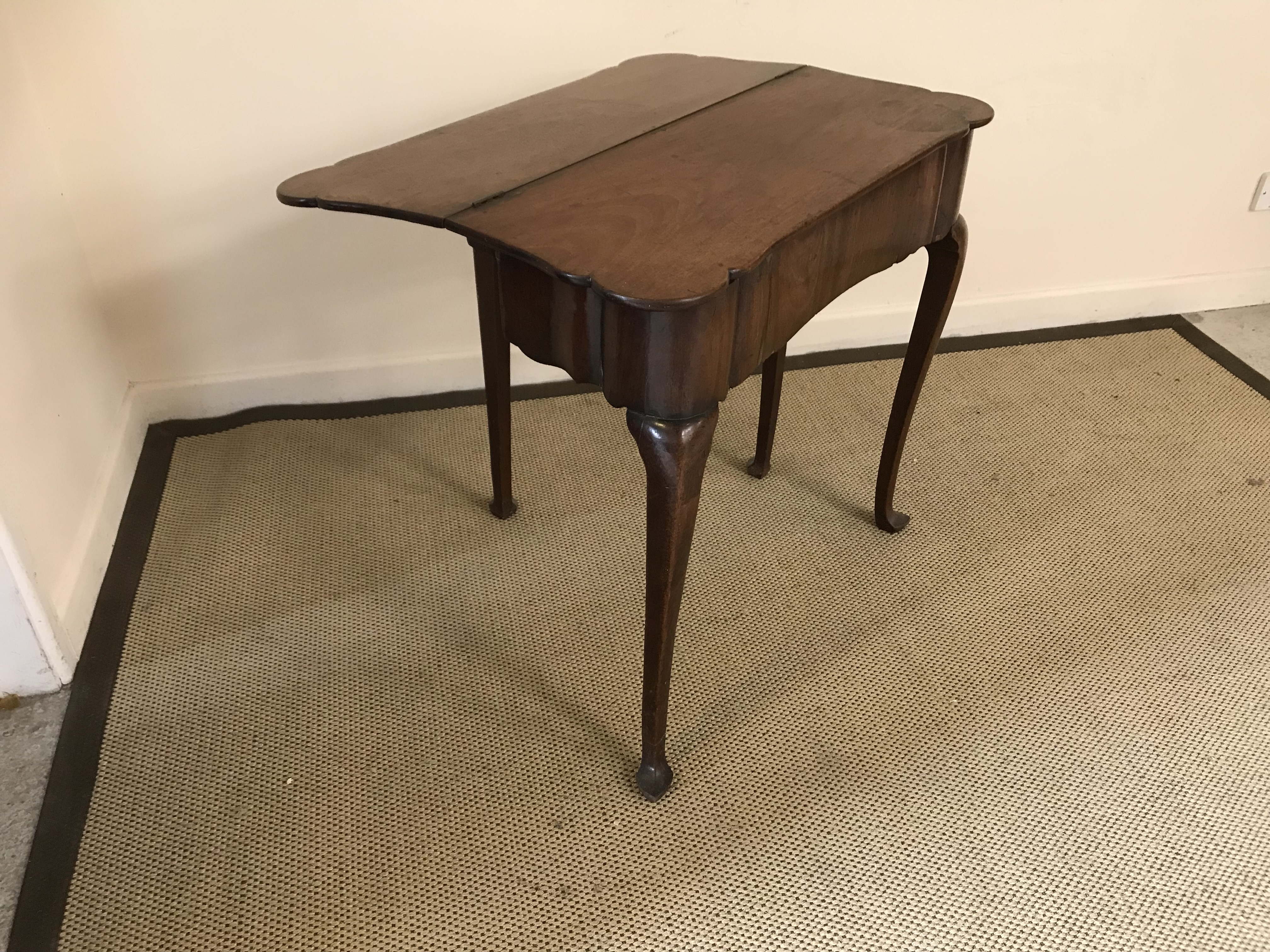 A 19th Century walnut tea table in the e - Image 2 of 2