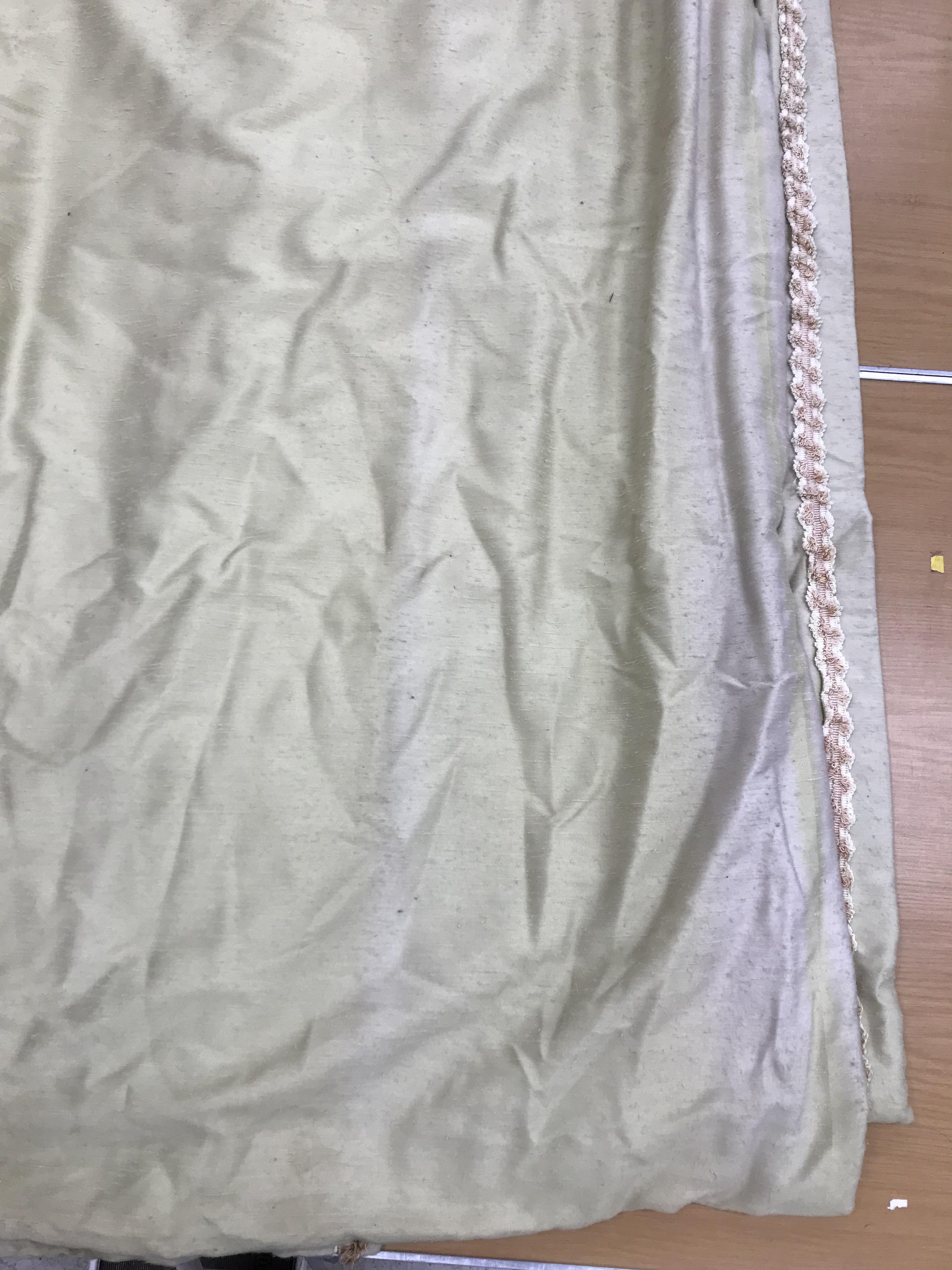 Two pairs of curtains with a self patterned terracotta stripe with taupe borders, interlined, - Bild 21 aus 26