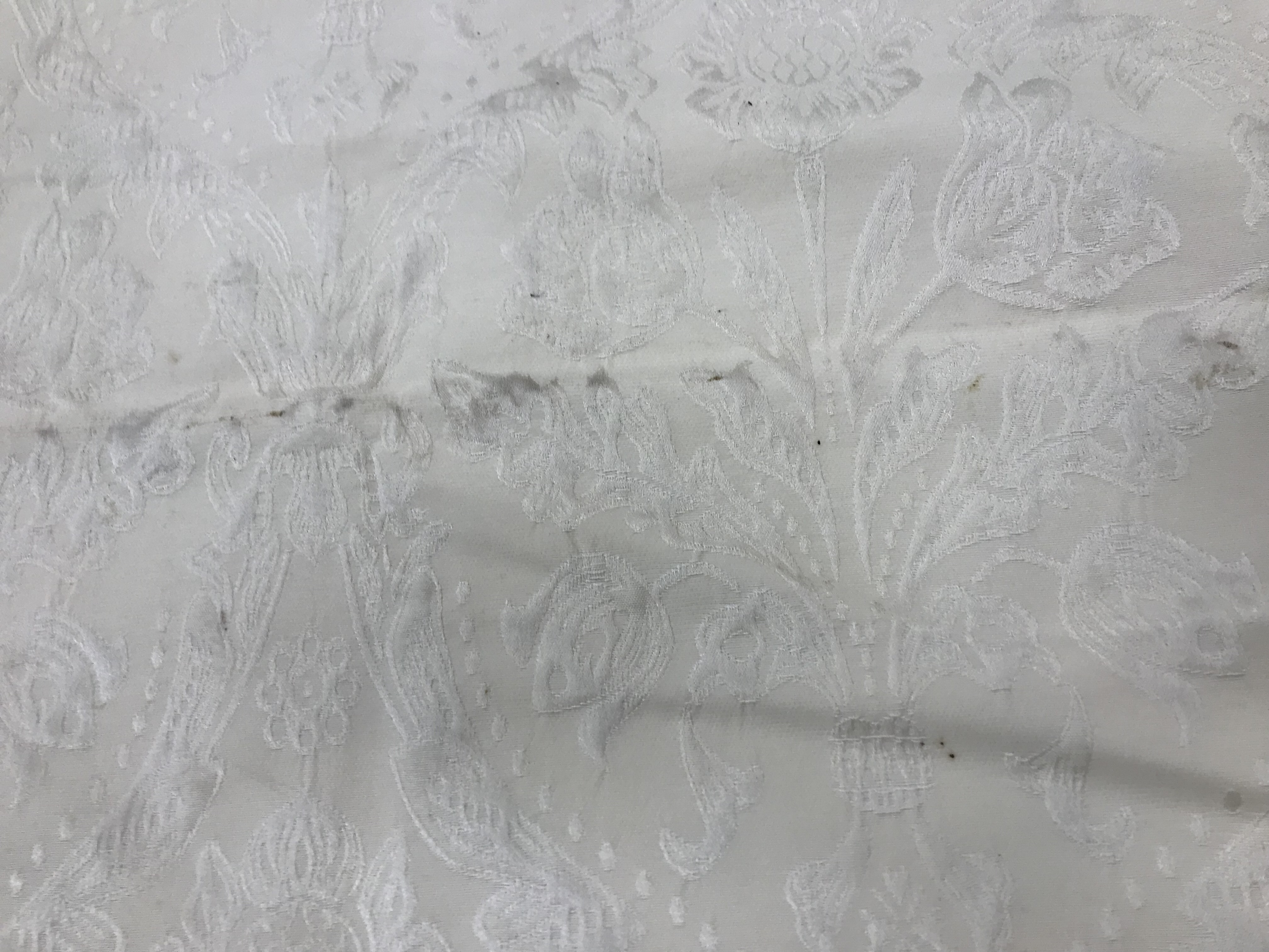 Four pairs of cream damask foliate design curtains, interlined, with a taped pencil pleat heading, - Bild 17 aus 28