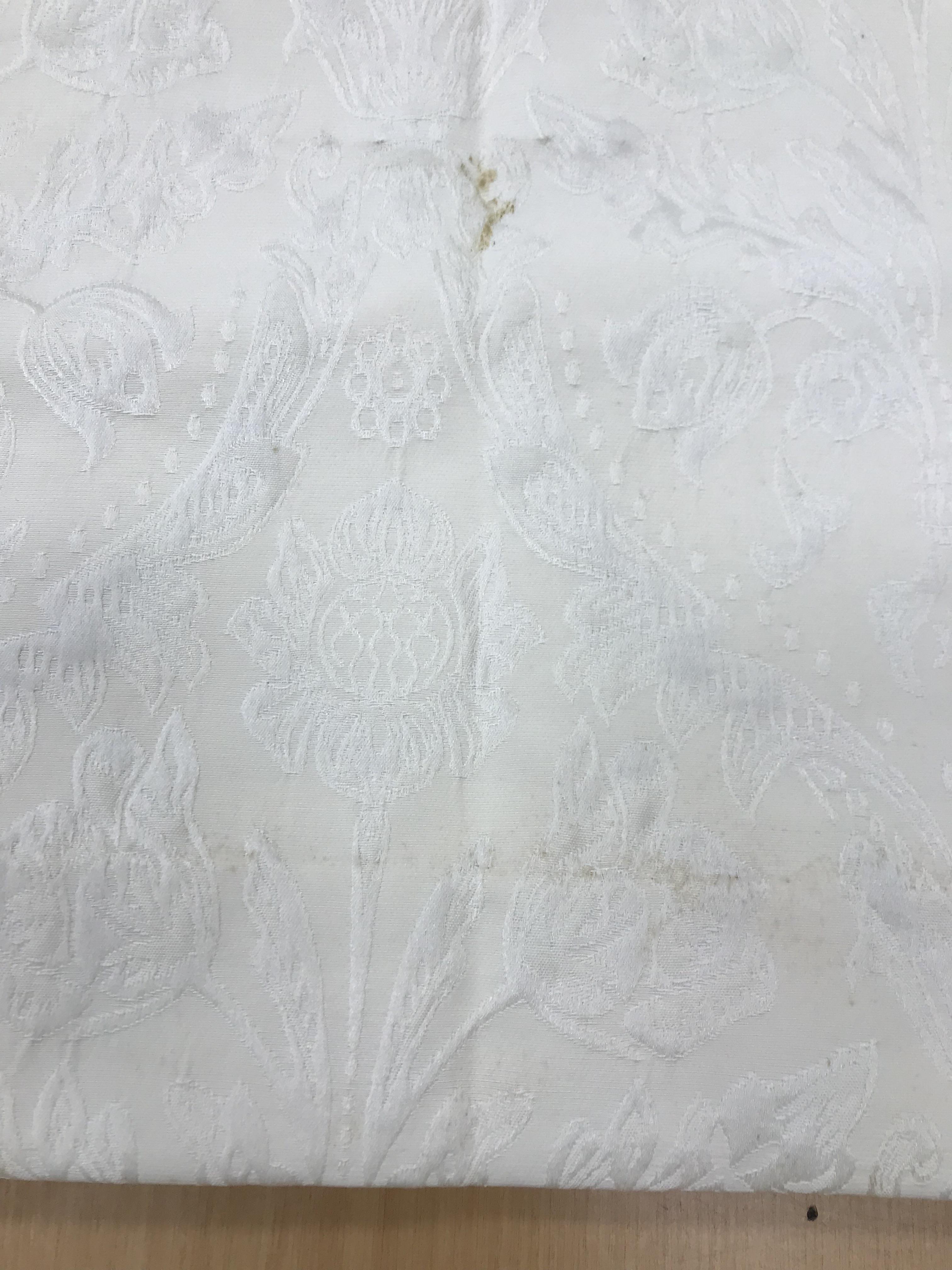 Four pairs of cream damask foliate design curtains, interlined, with a taped pencil pleat heading, - Bild 16 aus 28