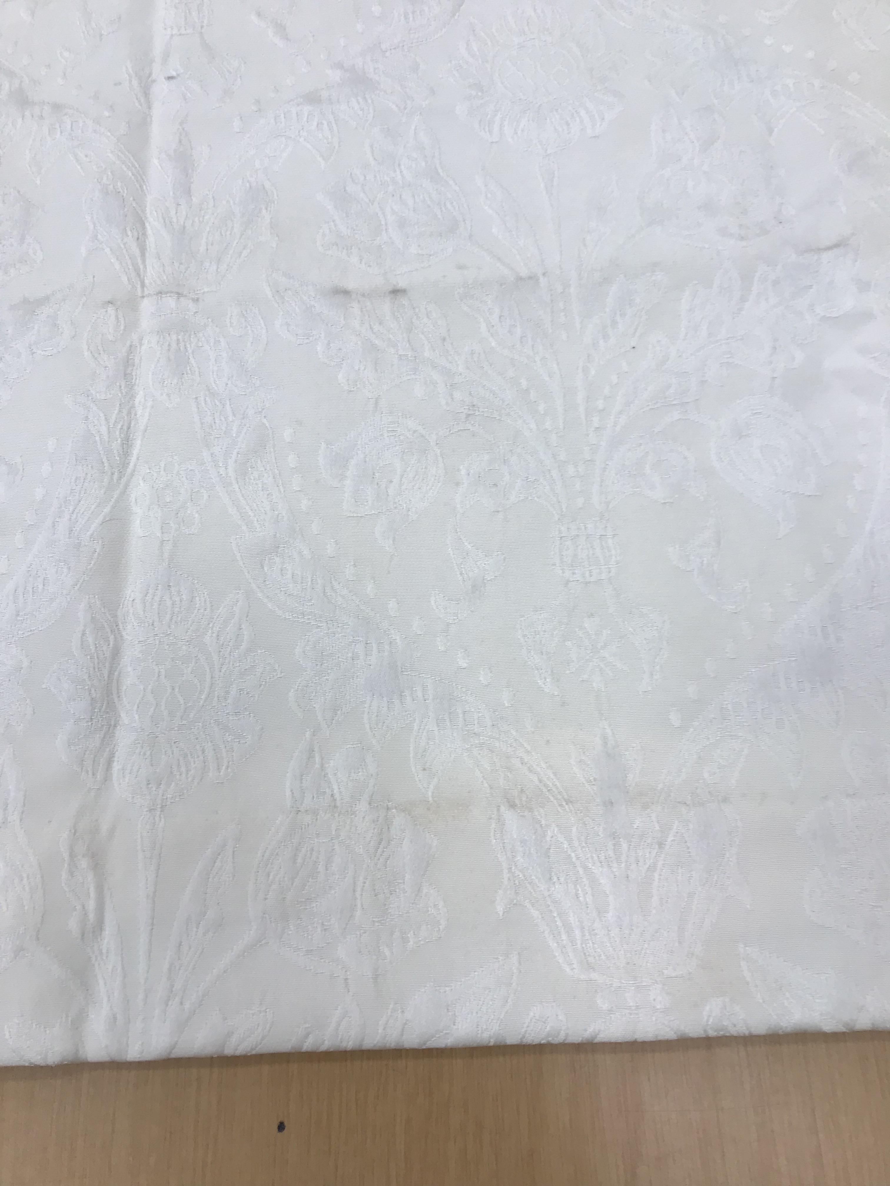 Four pairs of cream damask foliate design curtains, interlined, with a taped pencil pleat heading, - Bild 20 aus 28