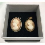A 9 carat gold mounted cameo pendant depicting lady approx 2 cm together with a silver mounted