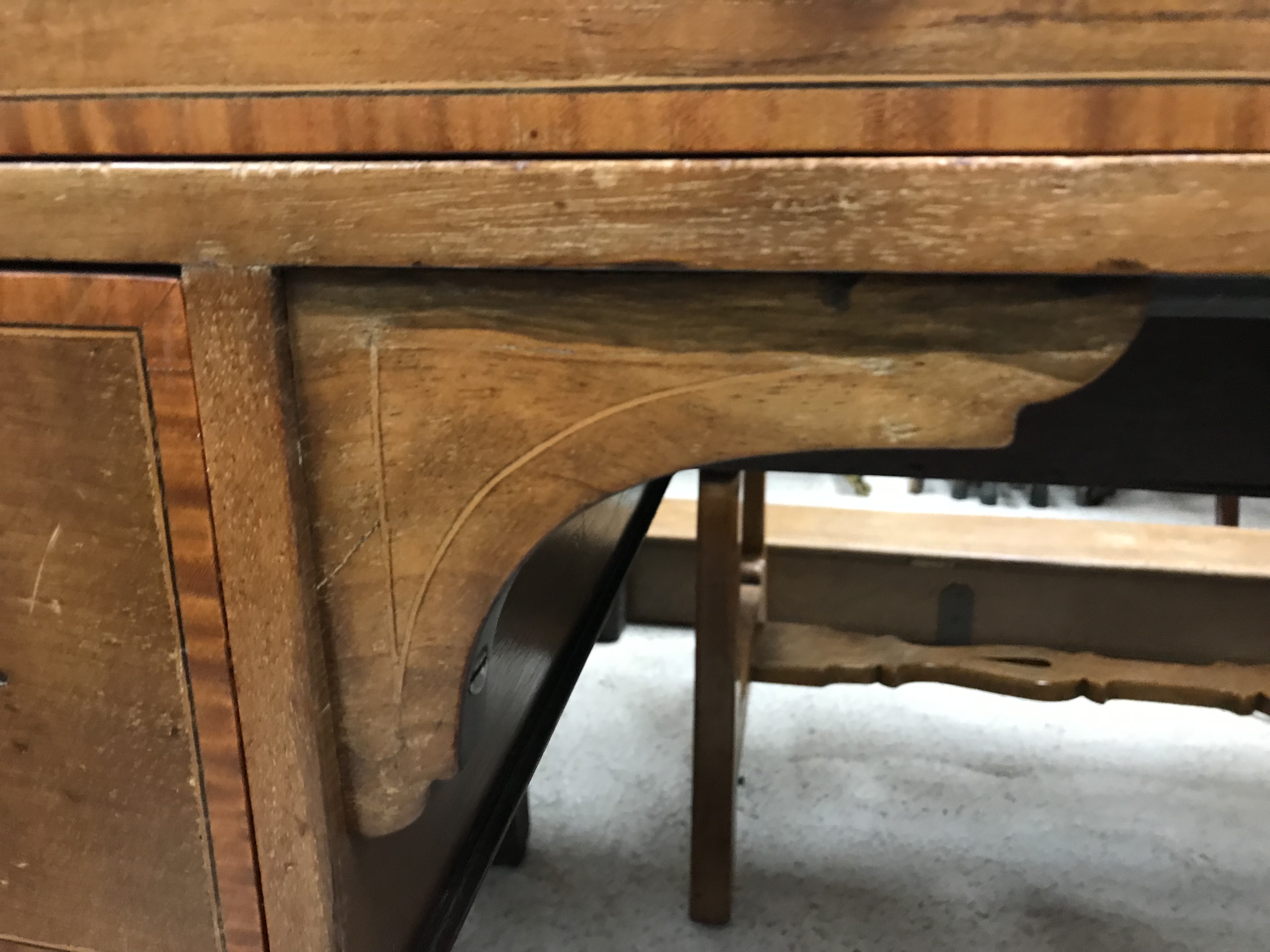 An Edwardian mahogany and satinwood banded Sheraton Revival writing table, - Image 14 of 41