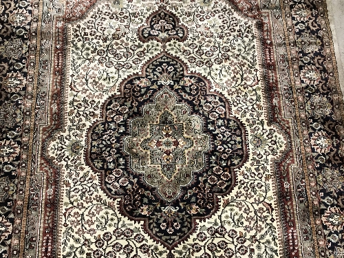 An Oriental carpet, - Image 3 of 9