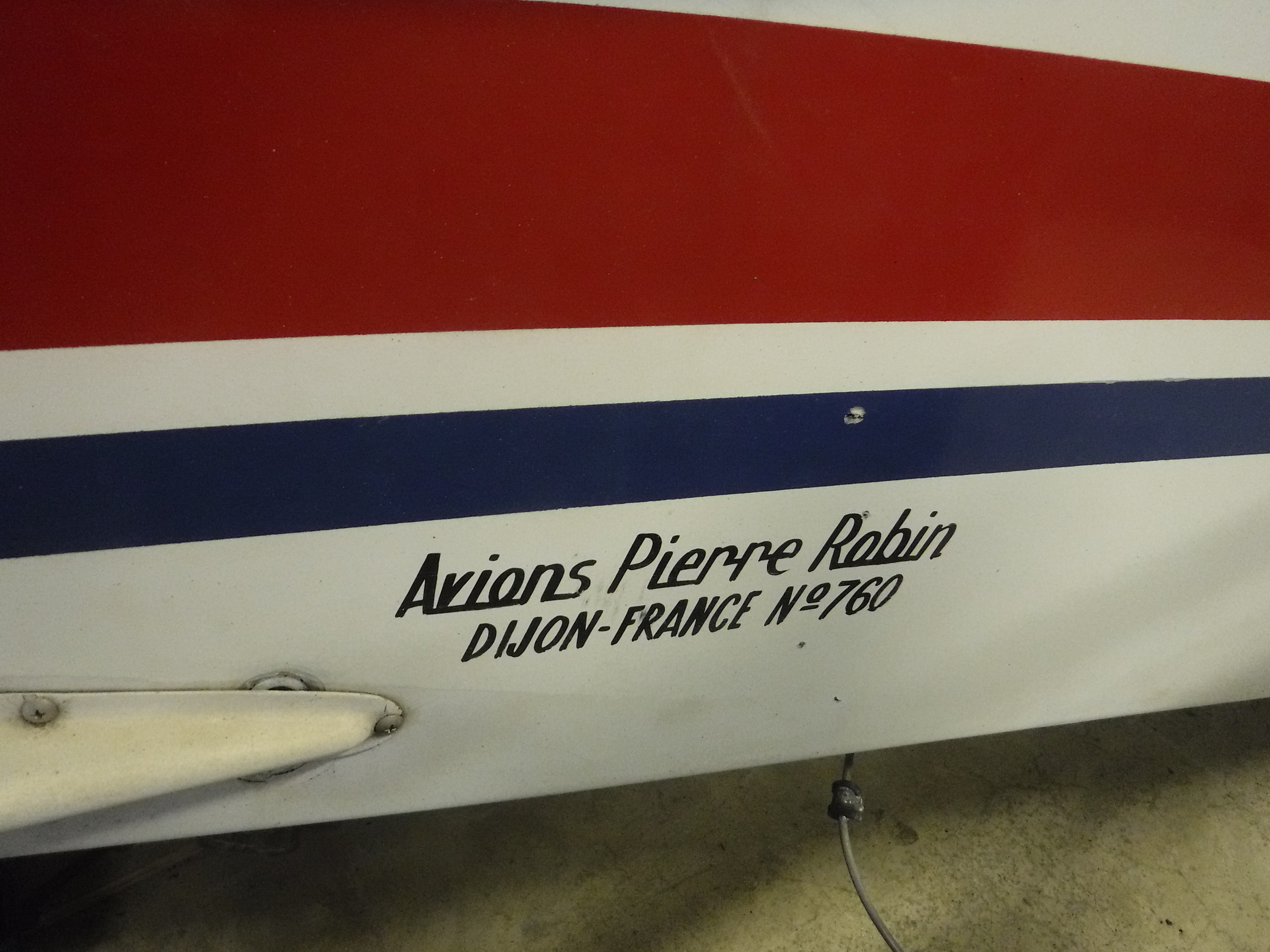 An Avions Pierre Robin aircraft fuselage "G-BAGS" No. - Bild 7 aus 11