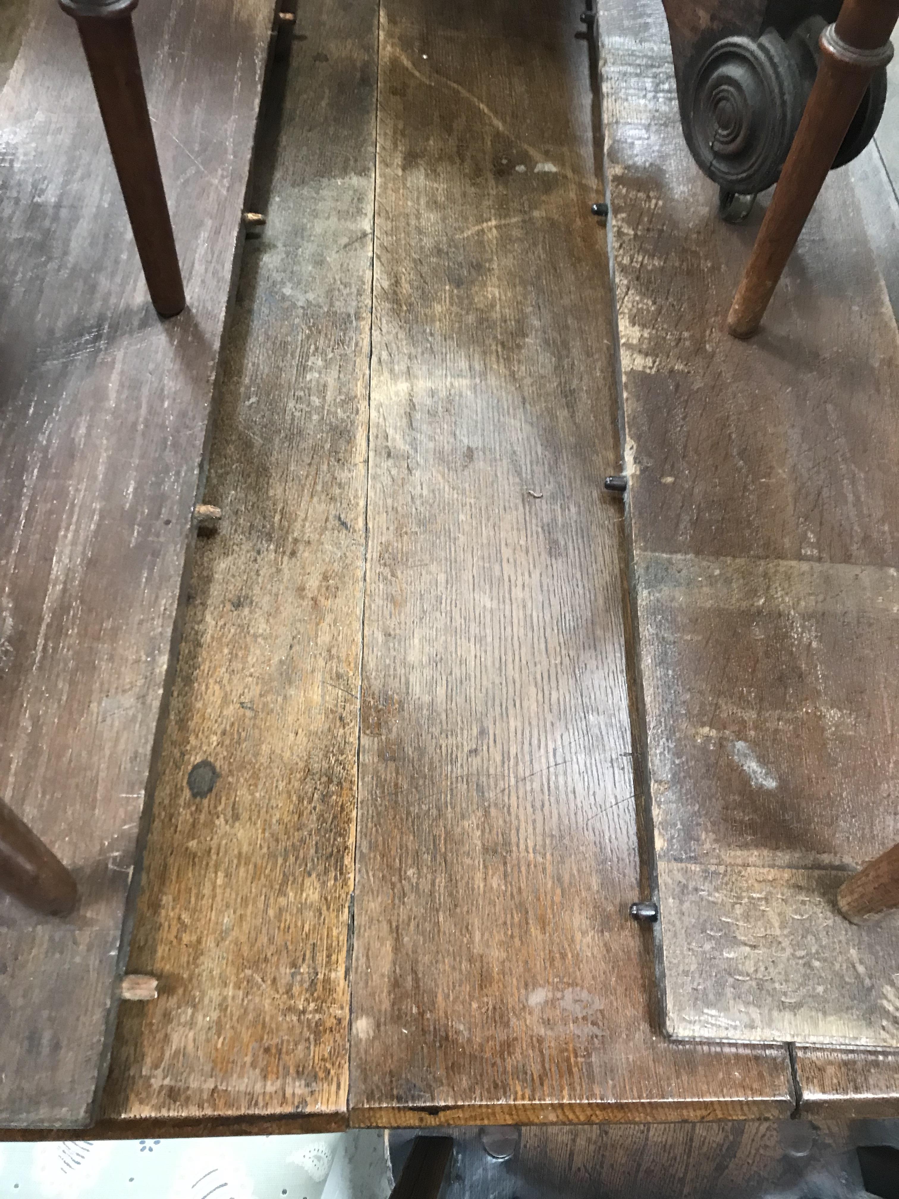 A Victorian oak extending dining table, - Image 35 of 41