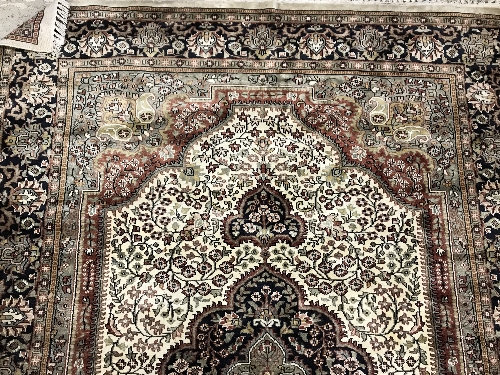 An Oriental carpet, - Image 4 of 9