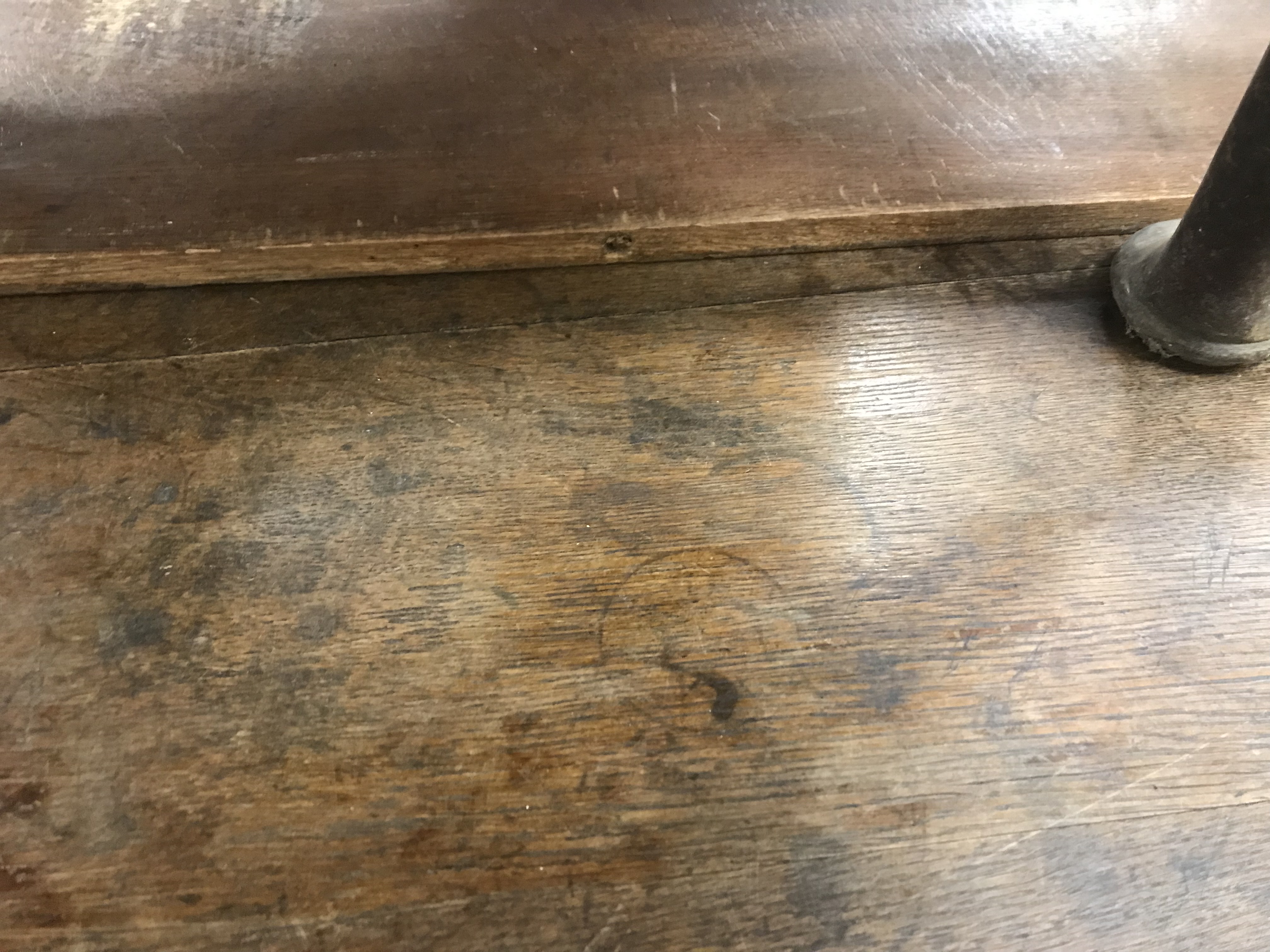 A Victorian oak extending dining table, - Image 38 of 41