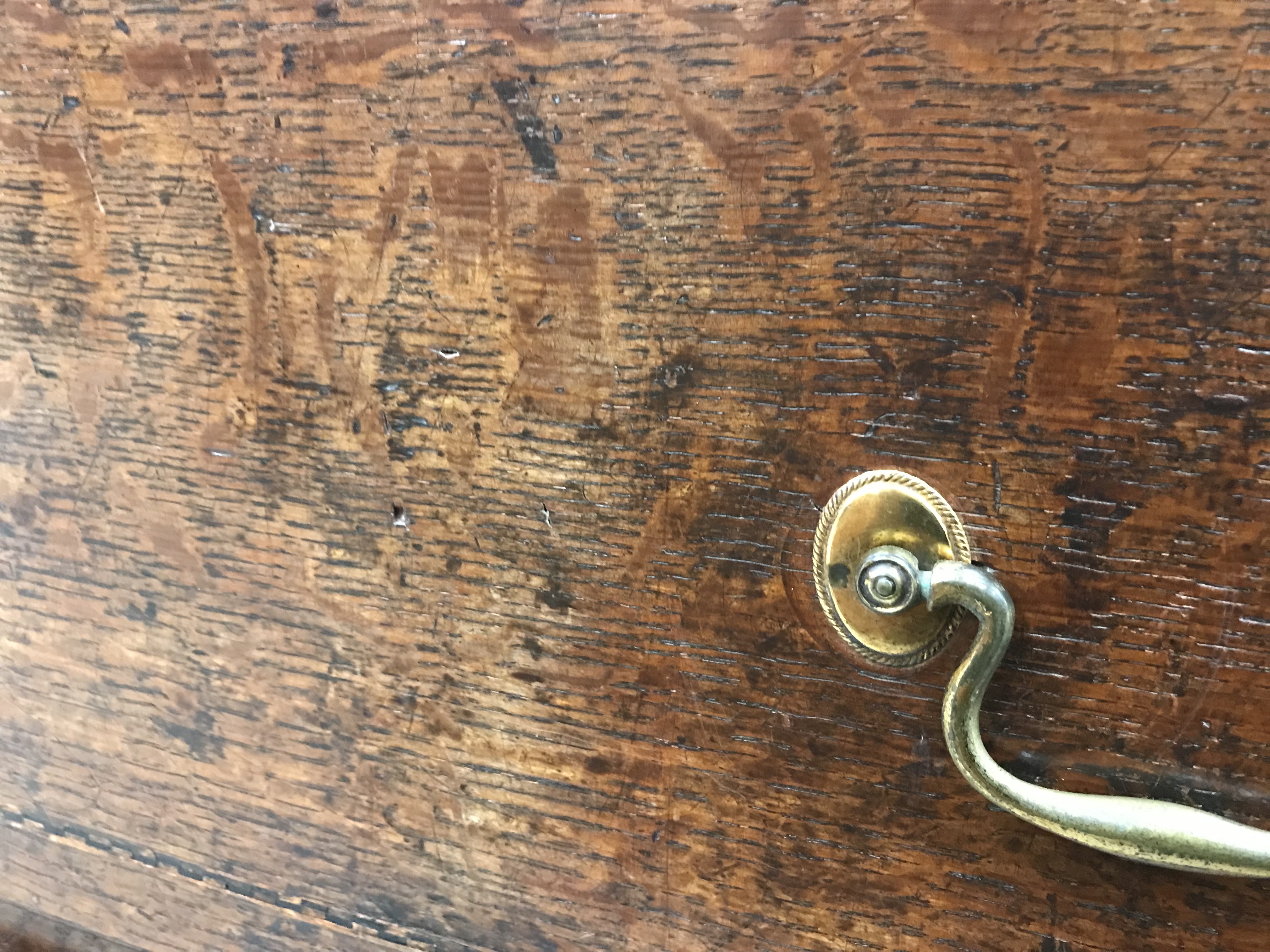 An early 19th Century oak chest on chest - Image 23 of 53