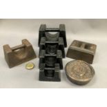 Cast iron weights, fourteen 1lb, three 7lb, two 4lb, 2lb and a brass 2oz