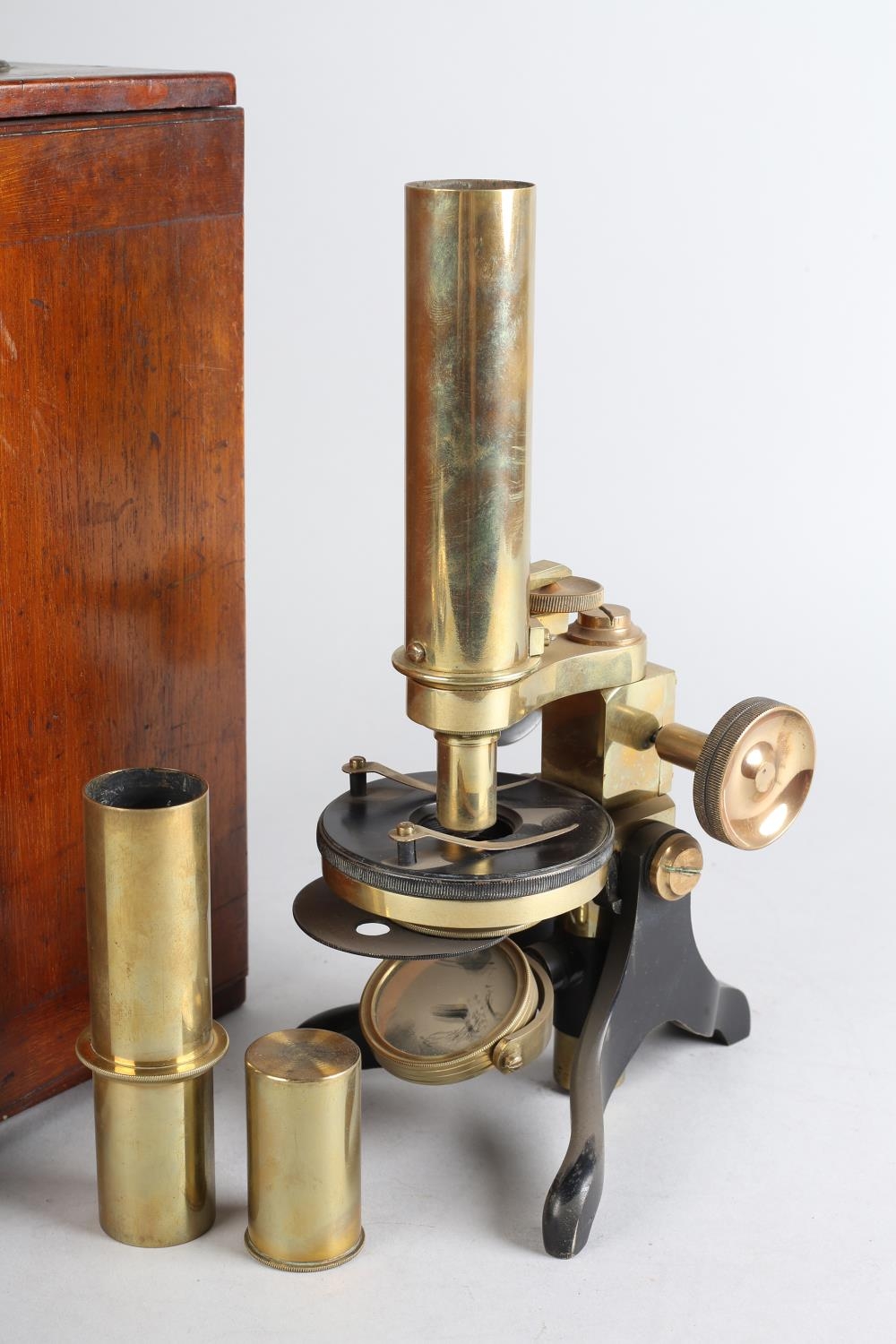 A VICTORIAN BRASS MICROSCOPE BY H HUGHES & SON, 59 Fenchurch St, London, with additional lenses in a - Image 5 of 7