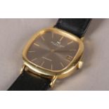 AN INTERNATIONAL WATCH CO Schaffhausen Automatic date wristwatch in 18ct gold cushion case, c.