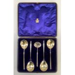 A VICTORIAN SILVER PLATED AND GILT DESSERT SERVING SET by Elkington & Co, comprising four serving