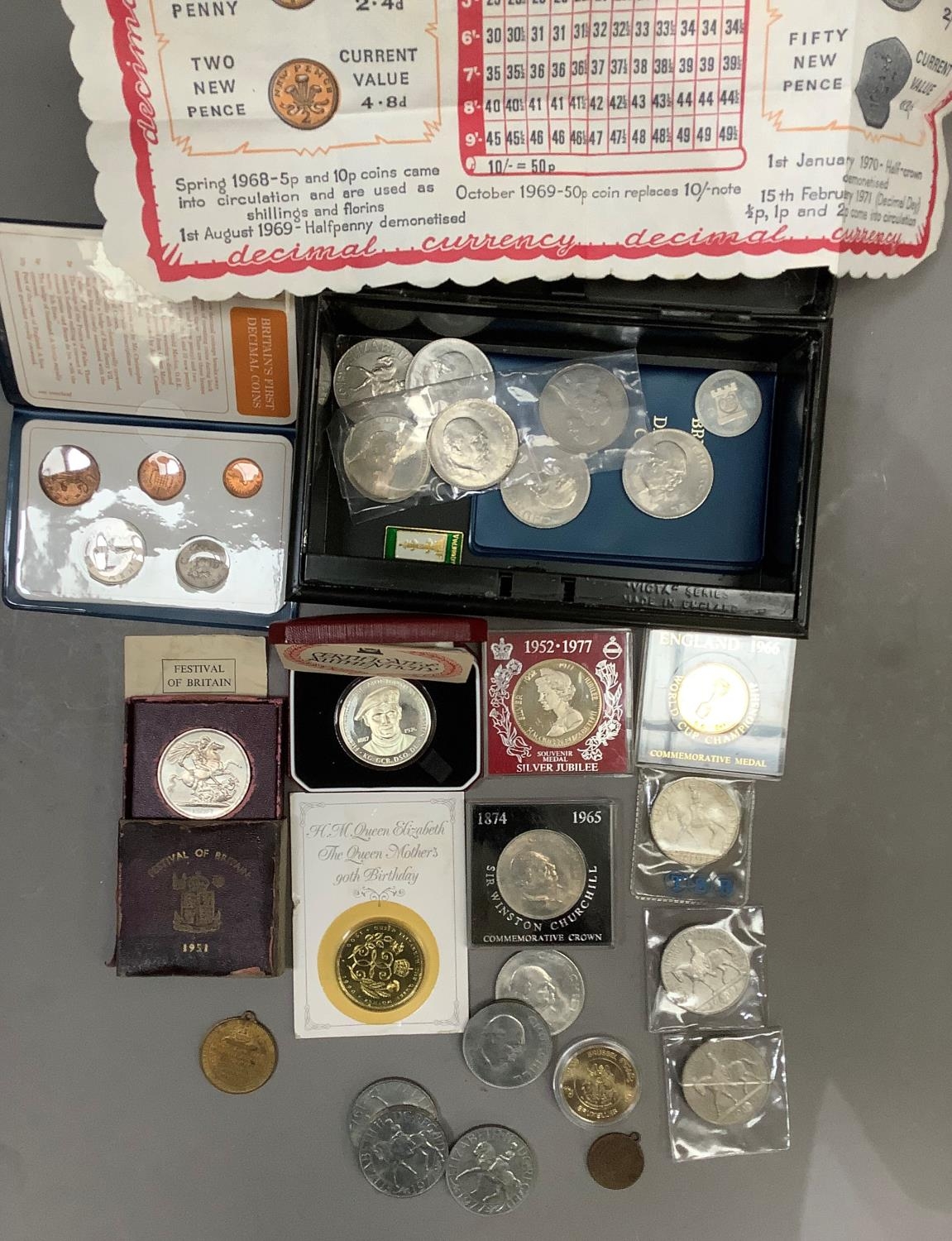 A tin box containing a quantity of UK cupro nickel crowns including 5 x five pound coins, medallions - Image 2 of 2