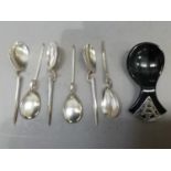 A set of six modern silver spoons, Sheffield 1978 and a silver mounted caddy spoon