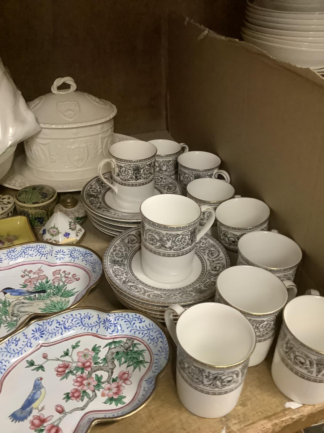 A set of Royal Doulton Baronet coffee cans and saucers, a German china floral decorated cream jug, a - Bild 2 aus 3