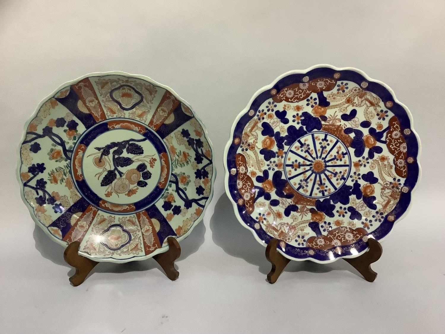 Two large reproduction Imari chargers, 35cm diameter