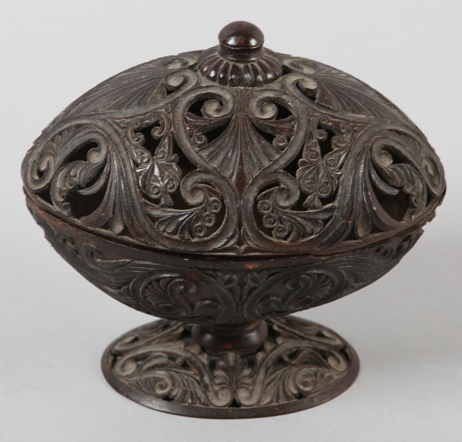 AN 18TH CENTURY CARVED COCONUT SHELL PEDESTAL DISH AND COVER, finely pierced and worked with - Image 2 of 5