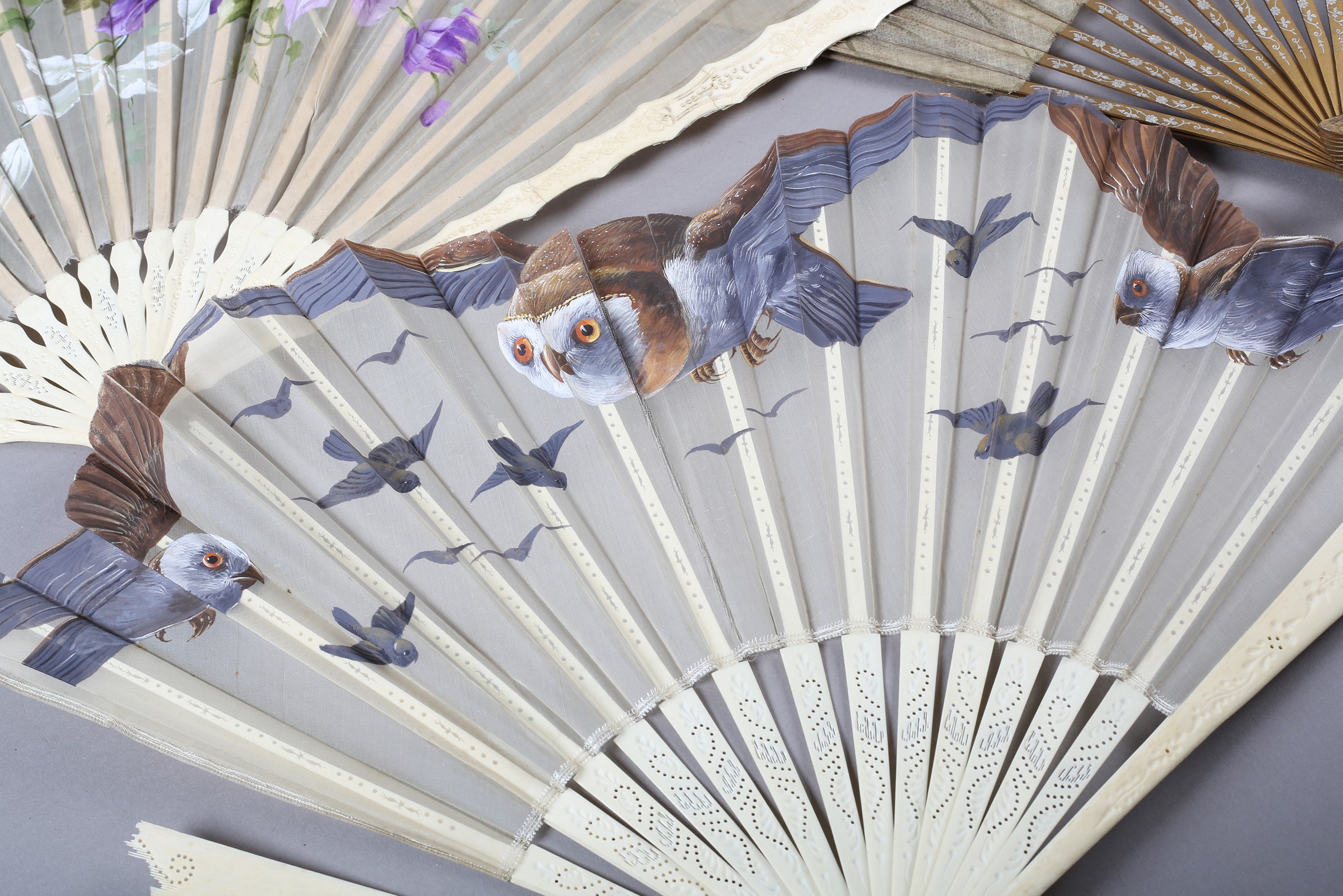 Five large fans c 1890’s, the first of owls in flight, accompanied by smaller birds, the cream gauze - Image 2 of 6